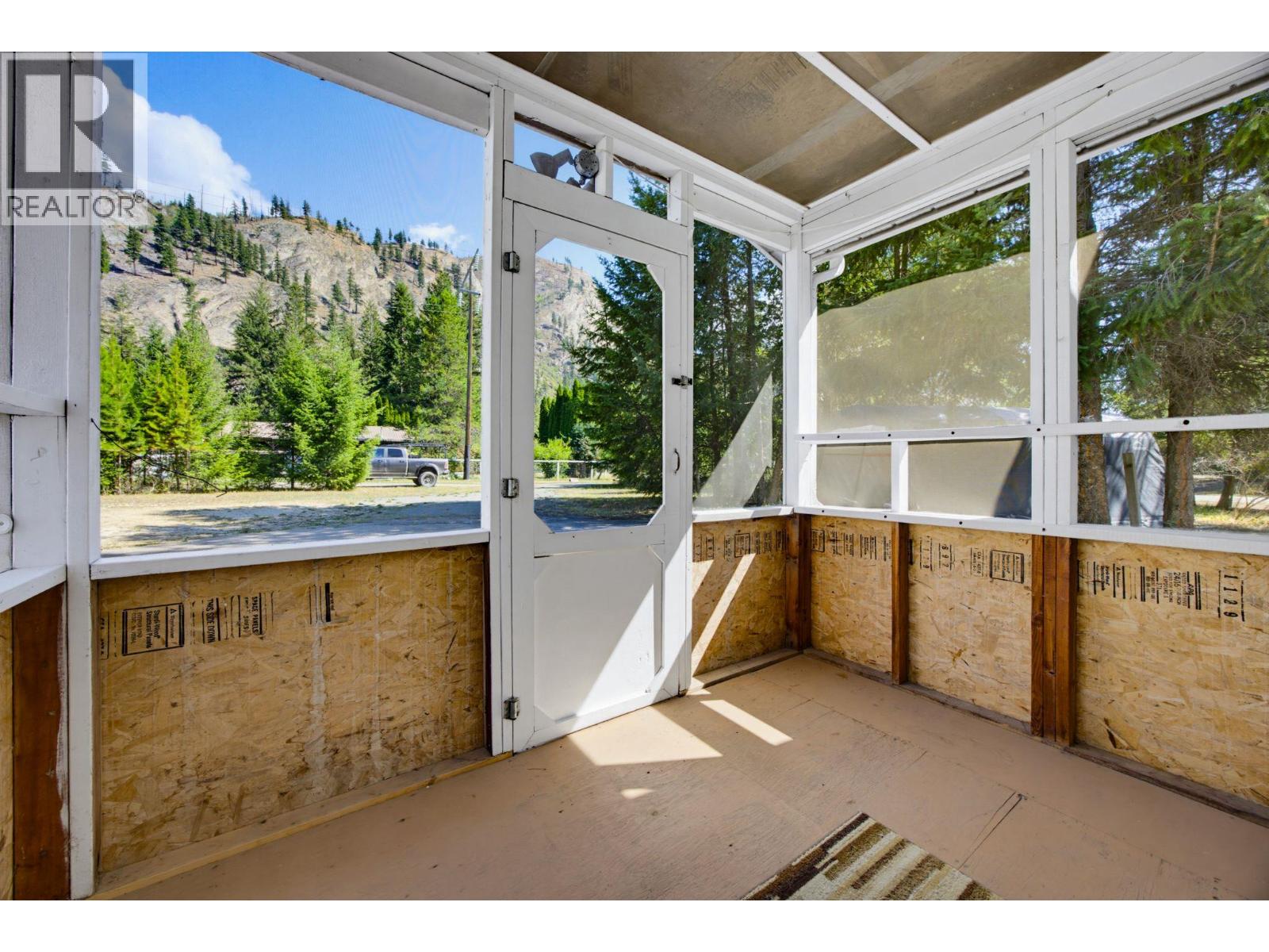 4264 Dunsmuir Road, Barriere, British Columbia  V0E 1E0 - Photo 17 - 10399052