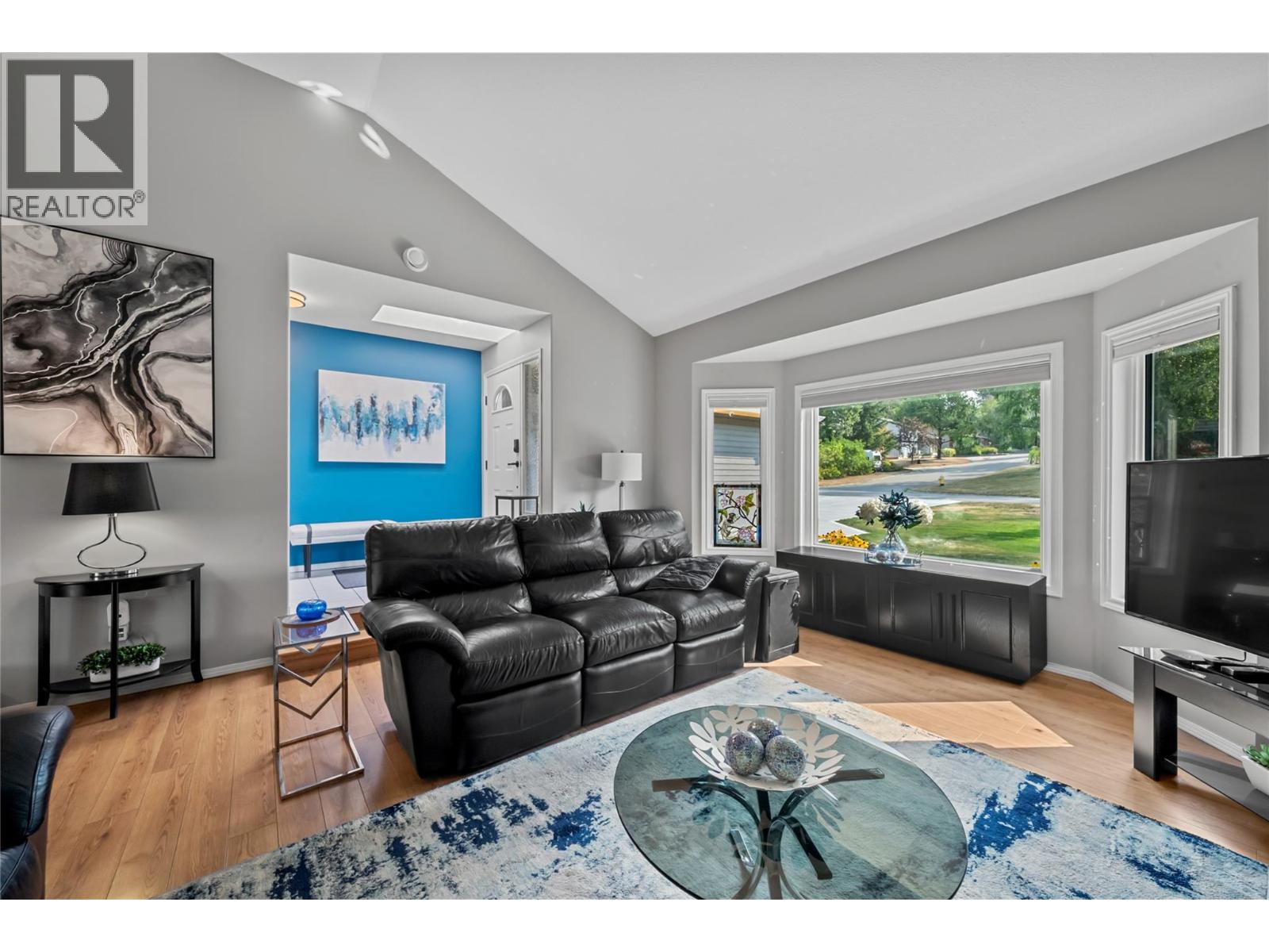 1571 17 Street Se, Salmon Arm, British Columbia  V1E 2M6 - Photo 17 - 10399045
