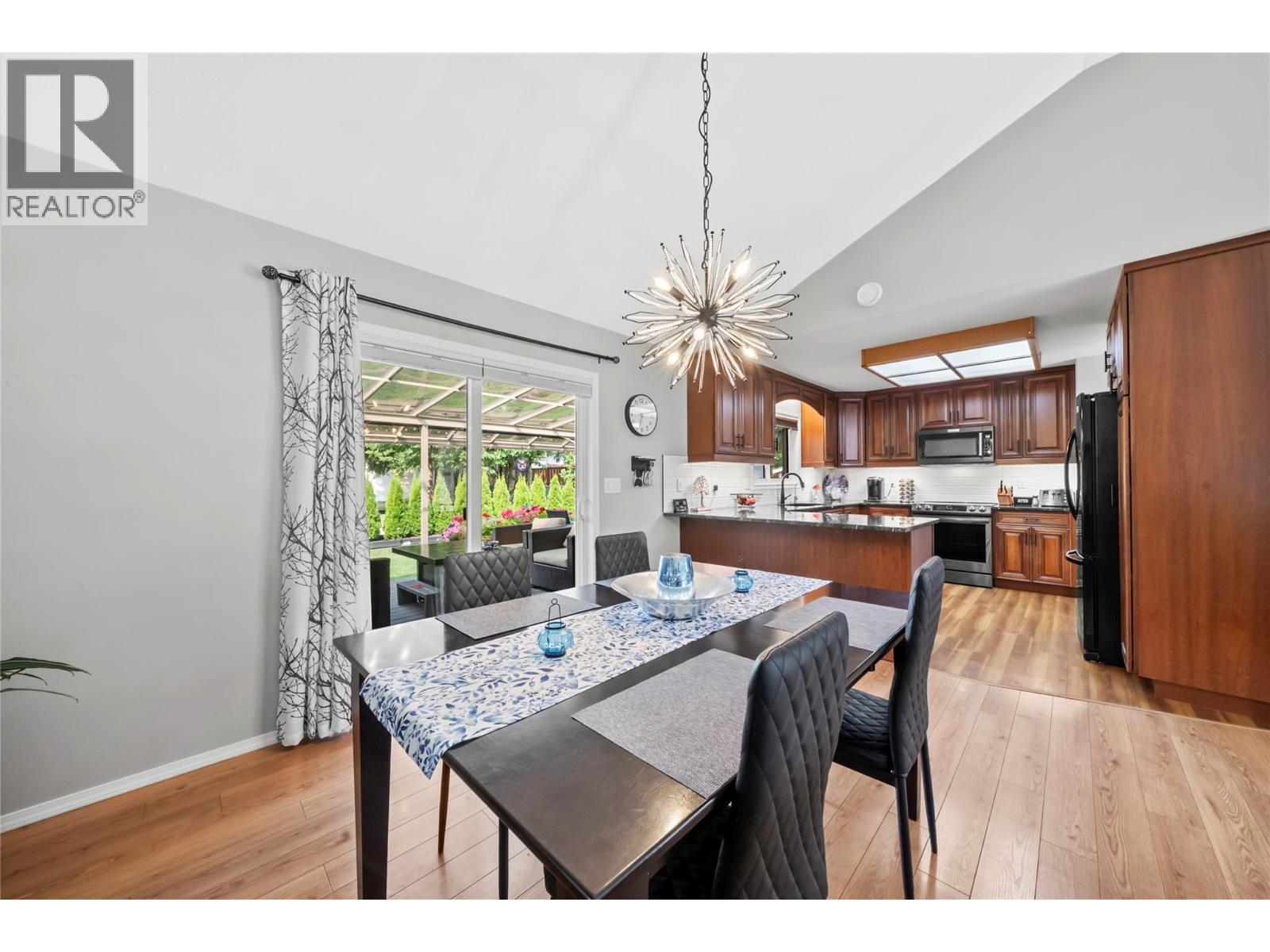1571 17 Street Se, Salmon Arm, British Columbia  V1E 2M6 - Photo 28 - 10399045