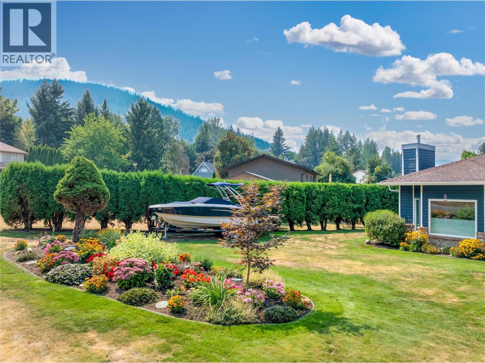 1571 17 Street Se, Salmon Arm, British Columbia  V1E 2M6 - Photo 6 - 10399045