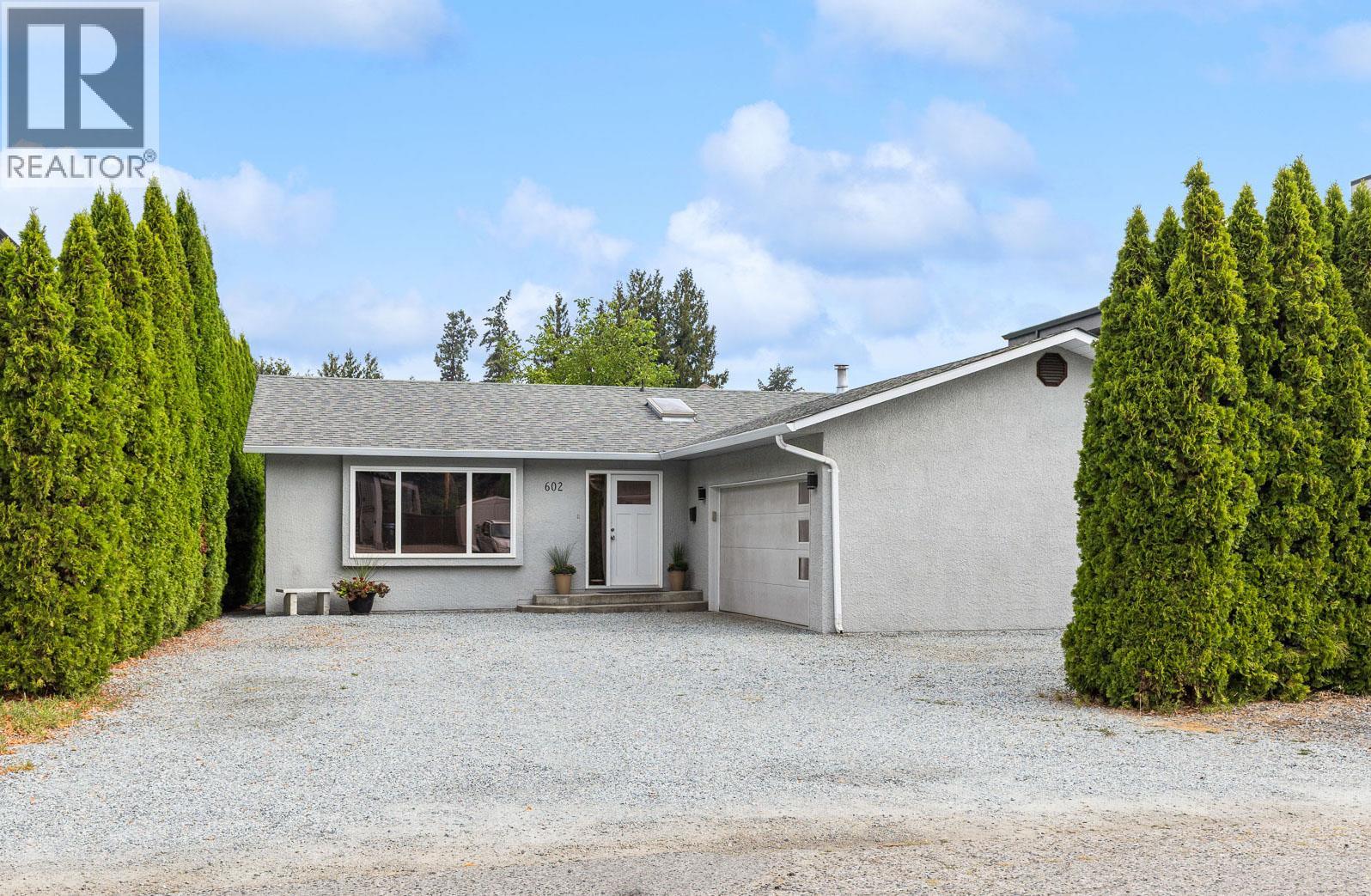 602 Willms Road, Kelowna, British Columbia  V1W 1B6 - Photo 1 - 10397792
