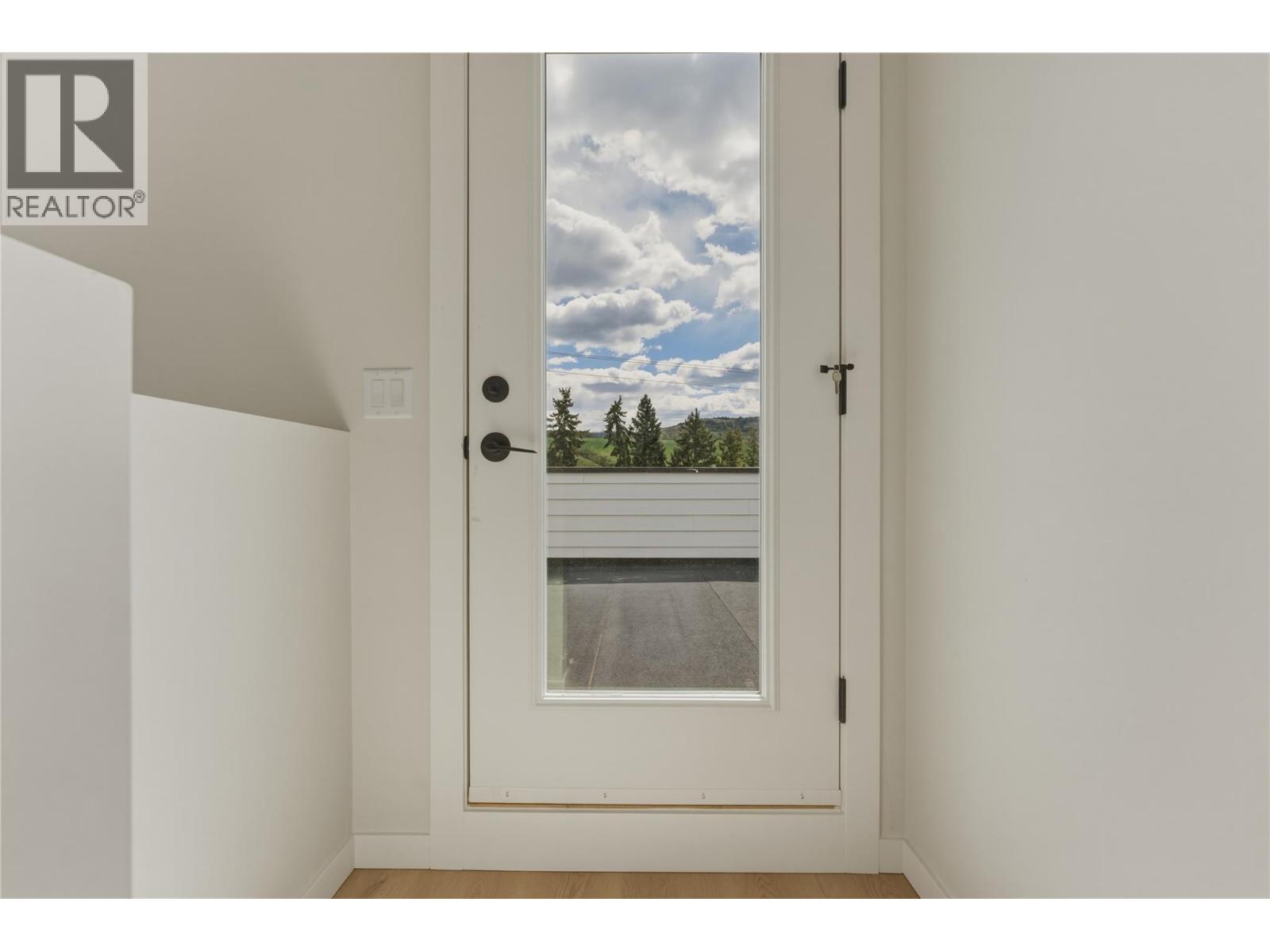5661 Okanagan Landing Road Unit# 3, Vernon, British Columbia  V1T 7A6 - Photo 28 - 10395005