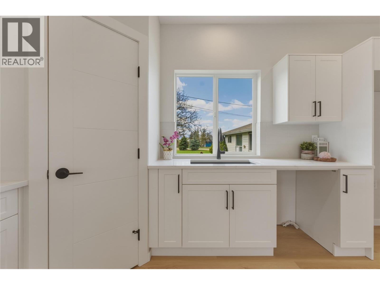 5661 Okanagan Landing Road Unit# 3, Vernon, British Columbia  V1T 7A6 - Photo 8 - 10395005