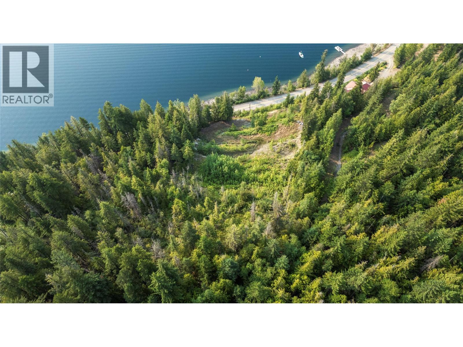 8021 Squilax-Anglemont Road, Anglemont, British Columbia  V0E 1M8 - Photo 10 - 10399023