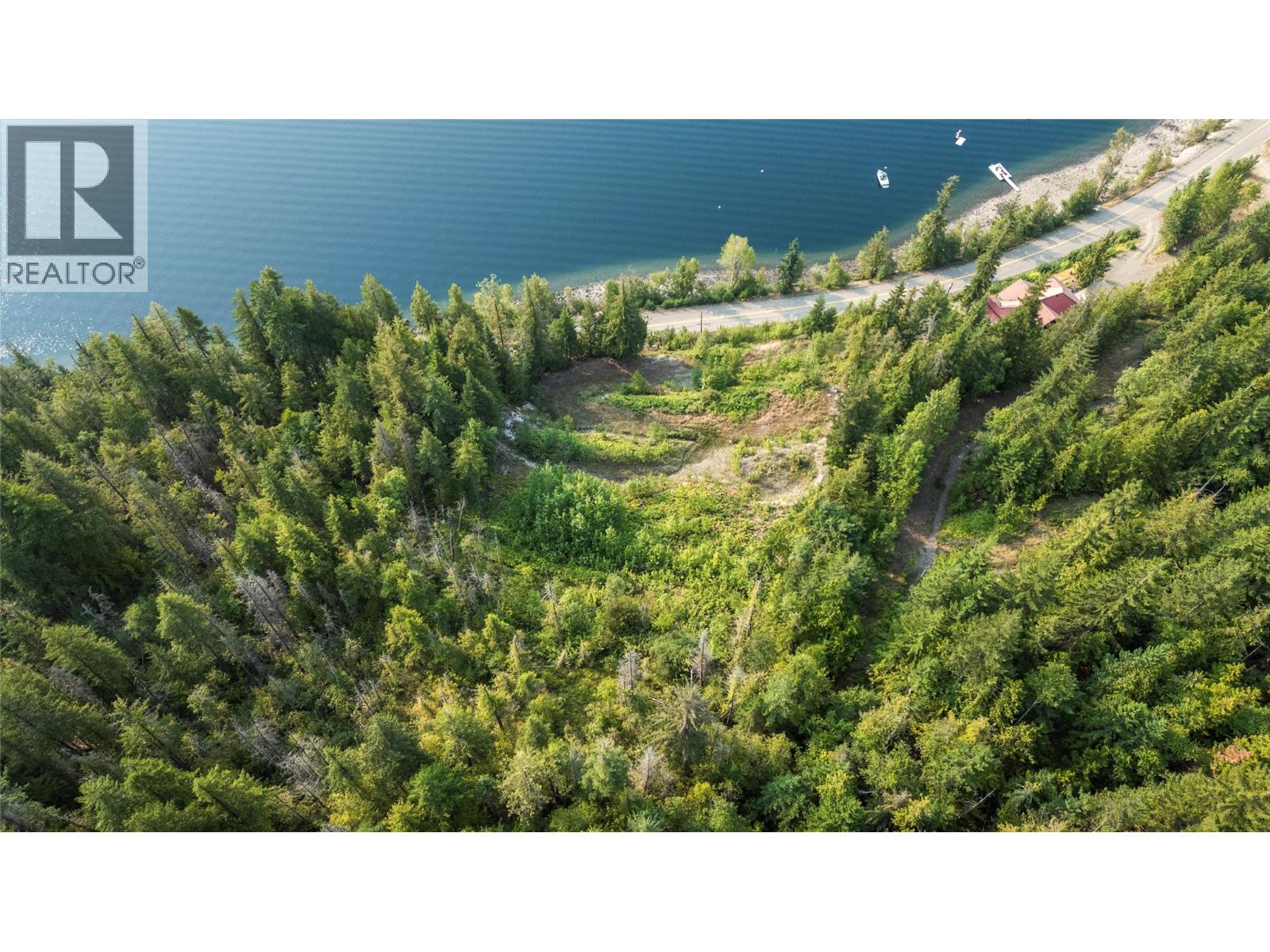 8021 Squilax-Anglemont Road, Anglemont, British Columbia  V0E 1M8 - Photo 11 - 10399023