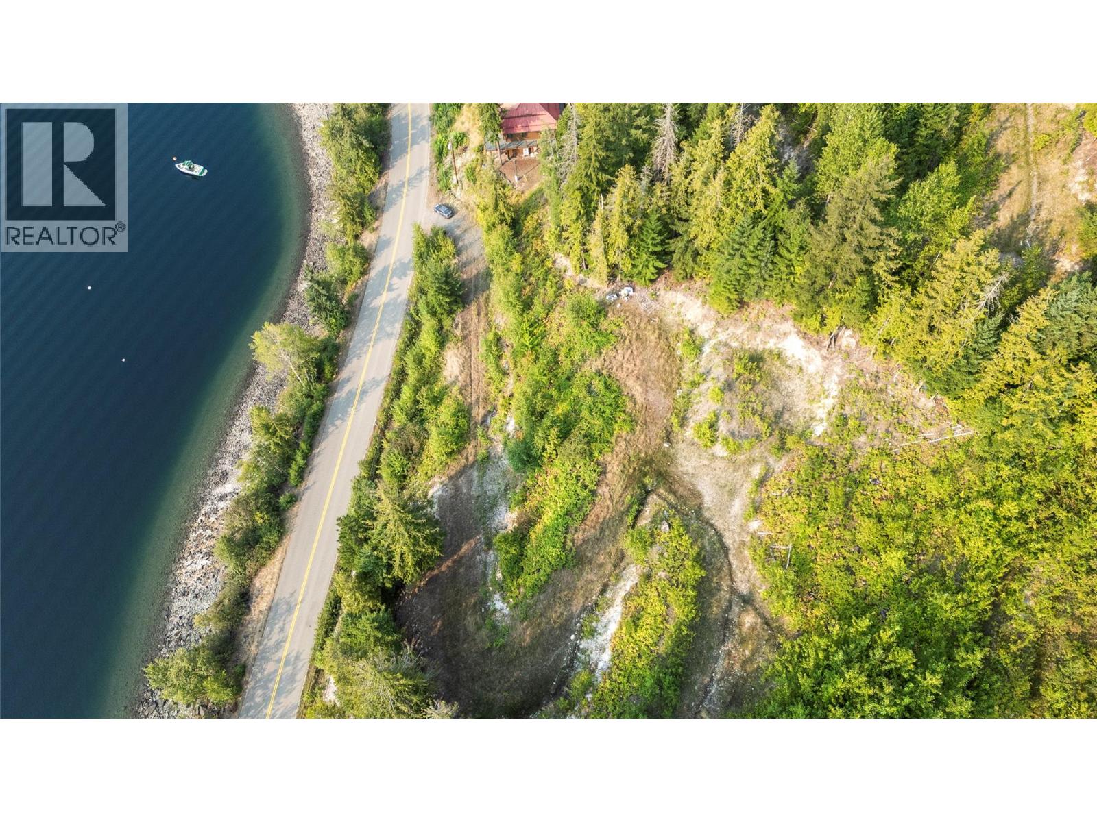 8021 Squilax-Anglemont Road, Anglemont, British Columbia  V0E 1M8 - Photo 12 - 10399023