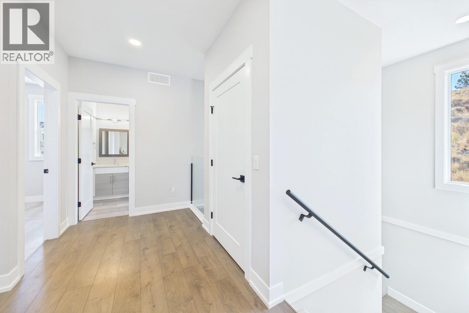 439 Redtail Court, Kelowna, British Columbia  V1W 0B1 - Photo 26 - 10398995