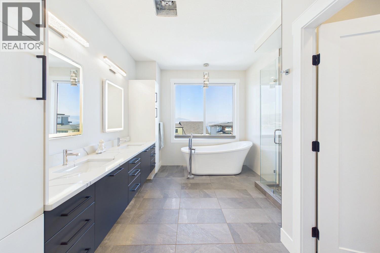 439 Redtail Court, Kelowna, British Columbia  V1W 0B1 - Photo 34 - 10398995
