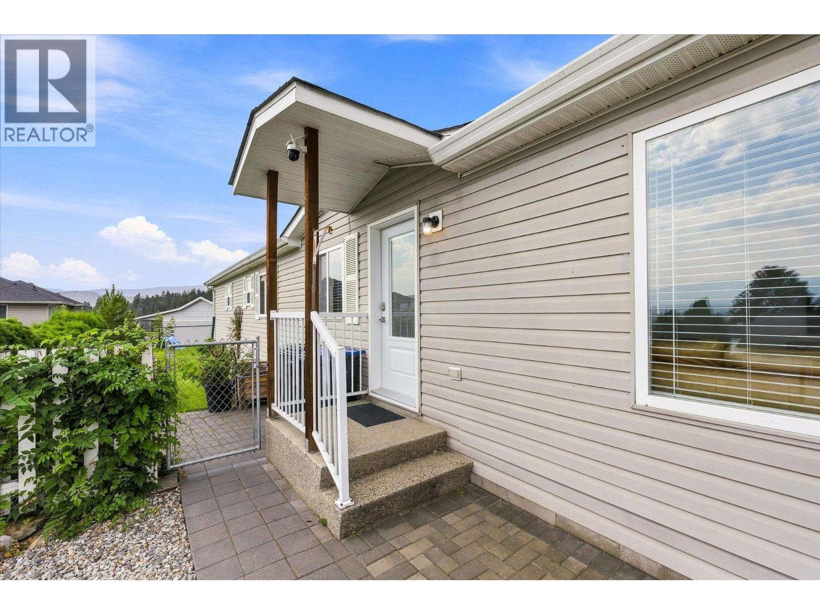 2550 Hollywood Road N Unit# 111, Kelowna, British Columbia  V1V 2S6 - Photo 3 - 10398990