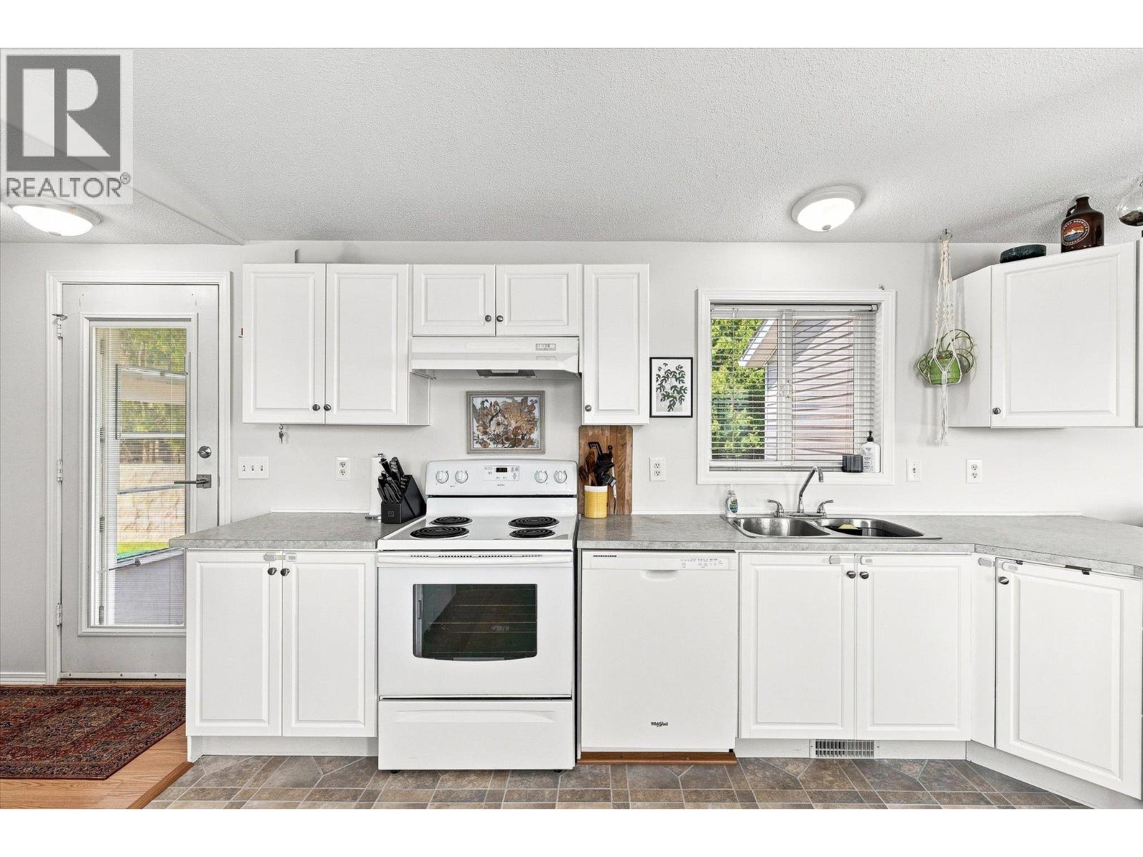 2550 Hollywood Road N Unit# 111, Kelowna, British Columbia  V1V 2S6 - Photo 6 - 10398990