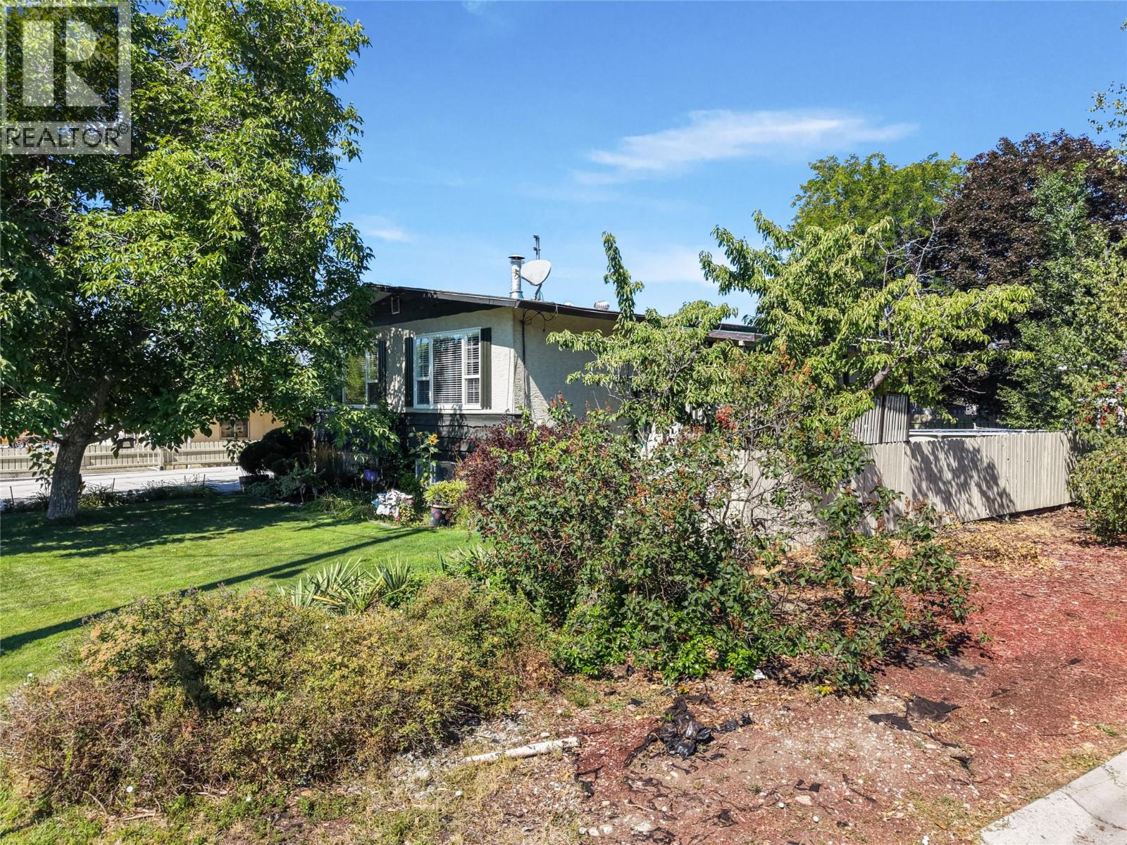 1240 Collison Road, Kelowna, British Columbia  V1X 1K6 - Photo 1 - 10398724