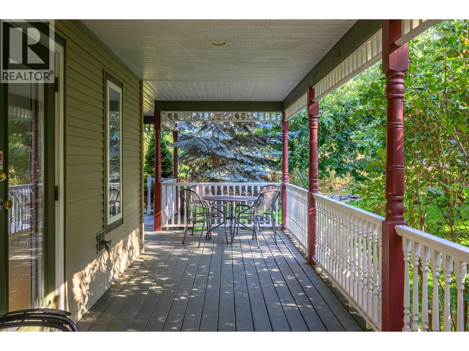 9725 Cameron Road, Vernon, British Columbia  V1H 1K9 - Photo 8 - 10399041