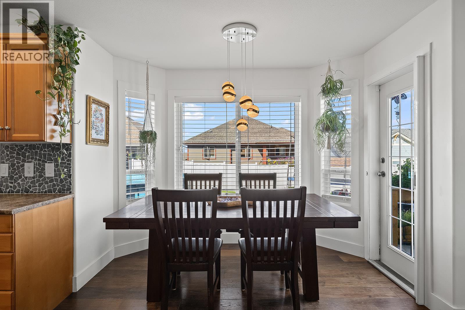606 South Crest Drive, Kelowna, British Columbia  V1W 4Y6 - Photo 10 - 10398151