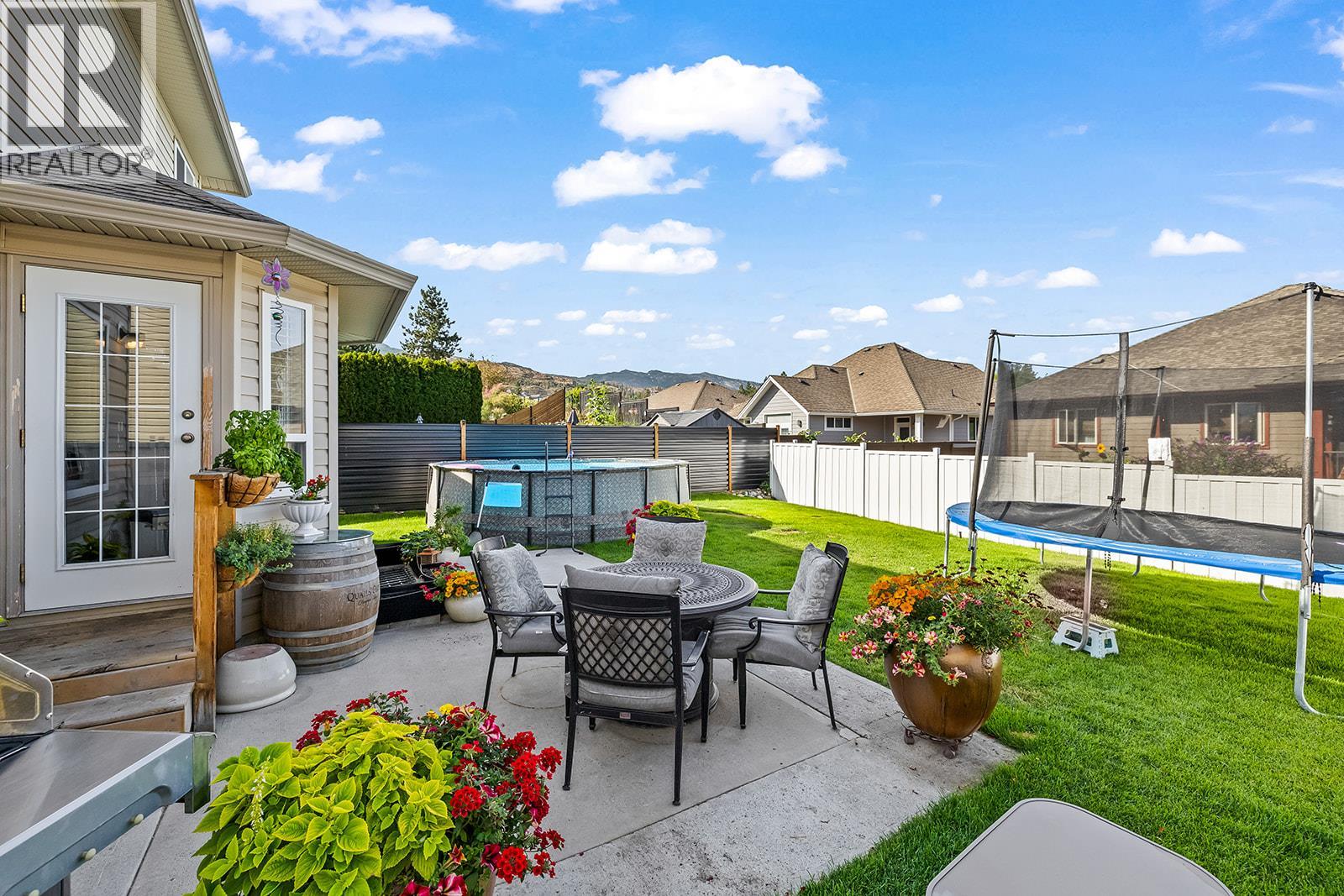 606 South Crest Drive, Kelowna, British Columbia  V1W 4Y6 - Photo 3 - 10398151
