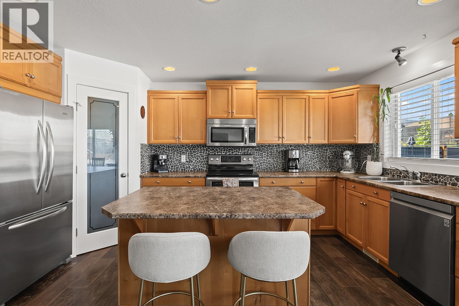 606 South Crest Drive, Kelowna, British Columbia  V1W 4Y6 - Photo 9 - 10398151