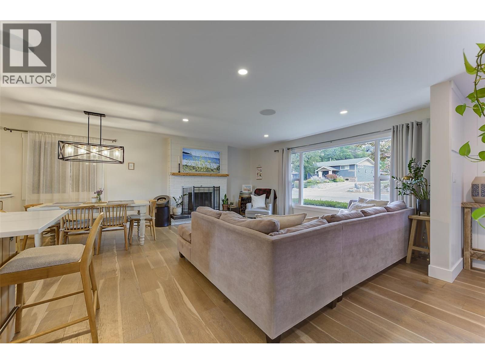 1126 Pinecrest Lane, Kelowna, British Columbia  V1Y 4L5 - Photo 12 - 10399066