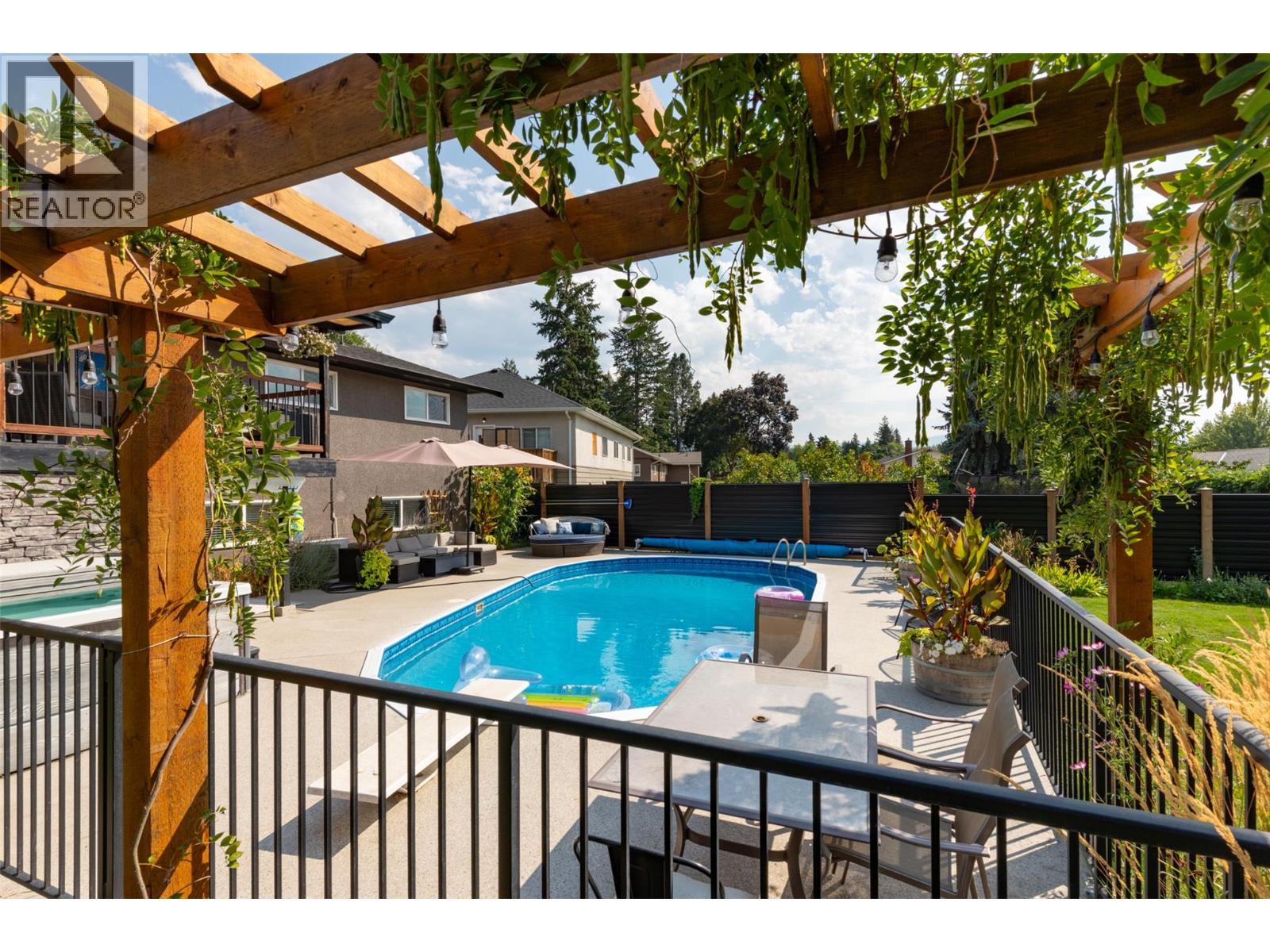 1126 Pinecrest Lane, Kelowna, British Columbia  V1Y 4L5 - Photo 21 - 10399066