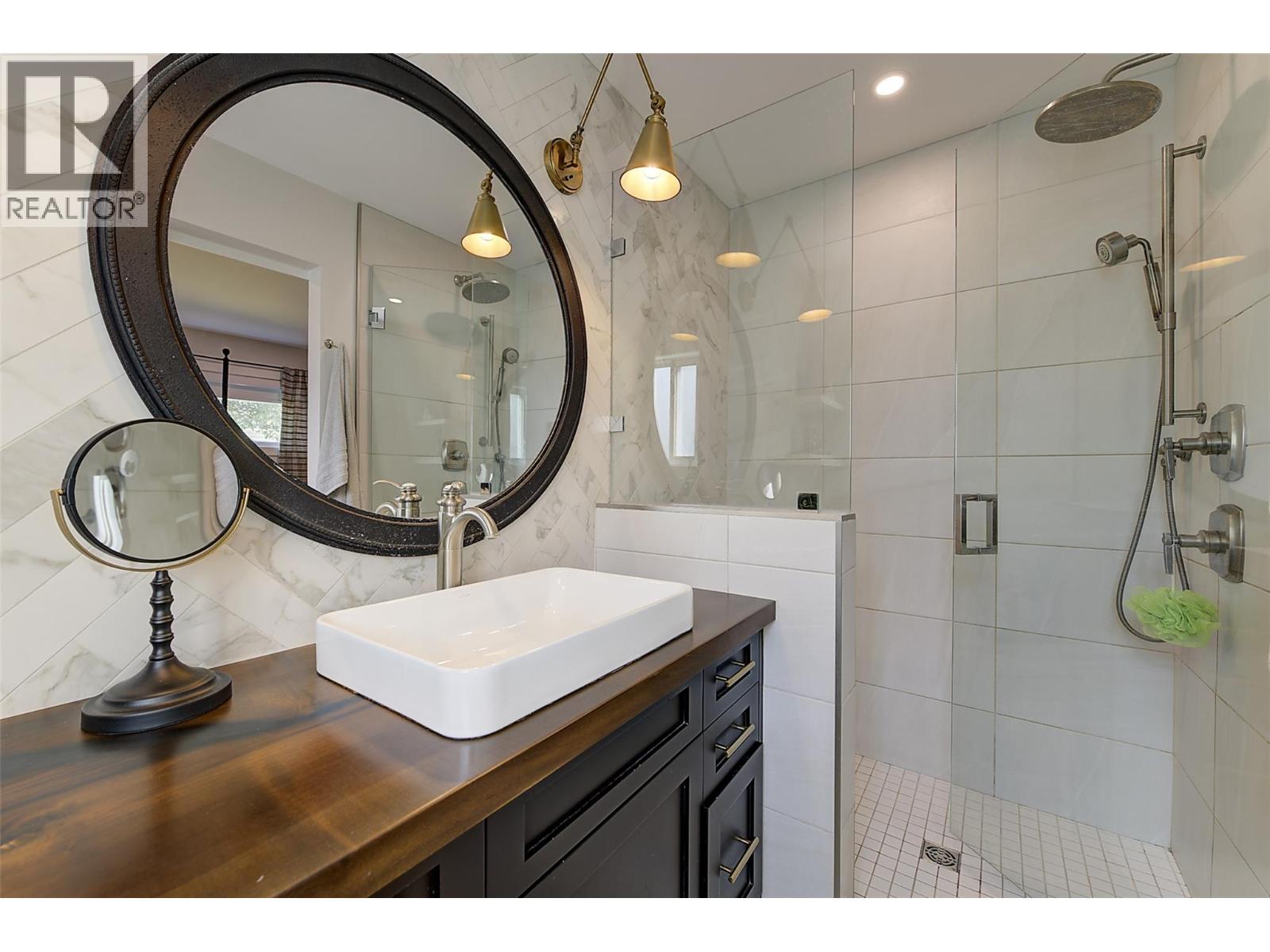 1126 Pinecrest Lane, Kelowna, British Columbia  V1Y 4L5 - Photo 26 - 10399066