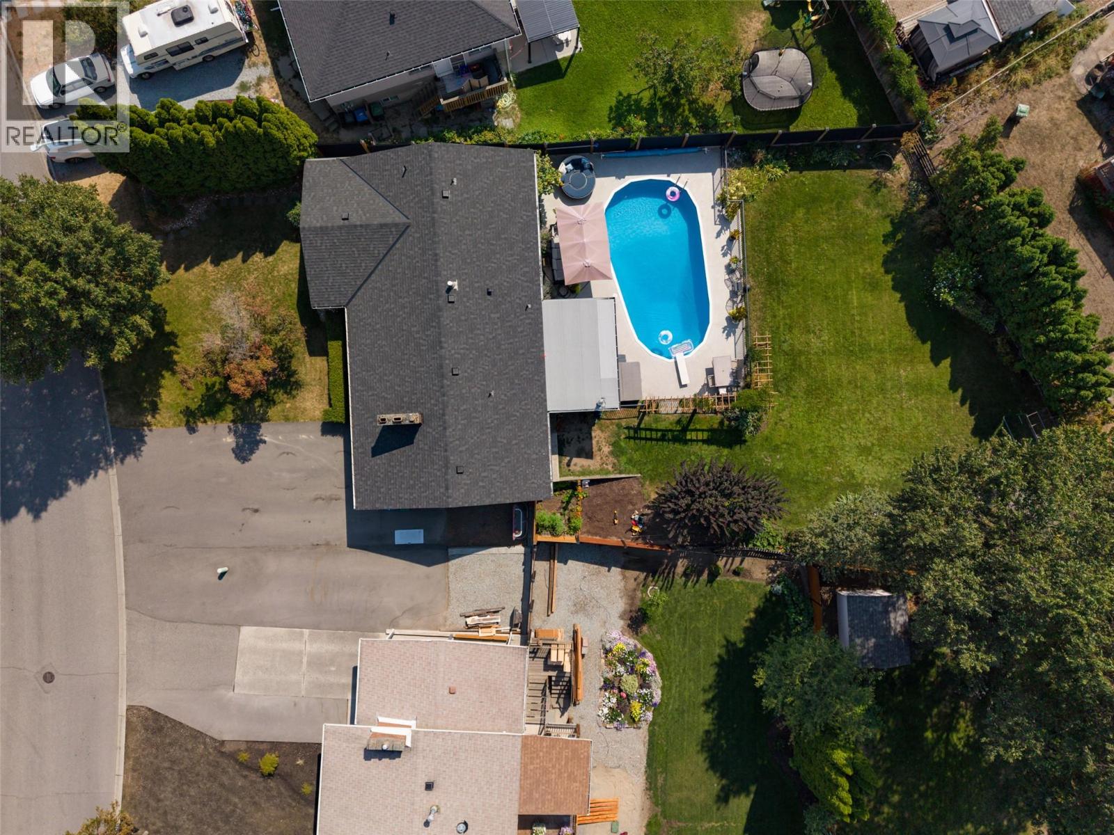 1126 Pinecrest Lane, Kelowna, British Columbia  V1Y 4L5 - Photo 3 - 10399066