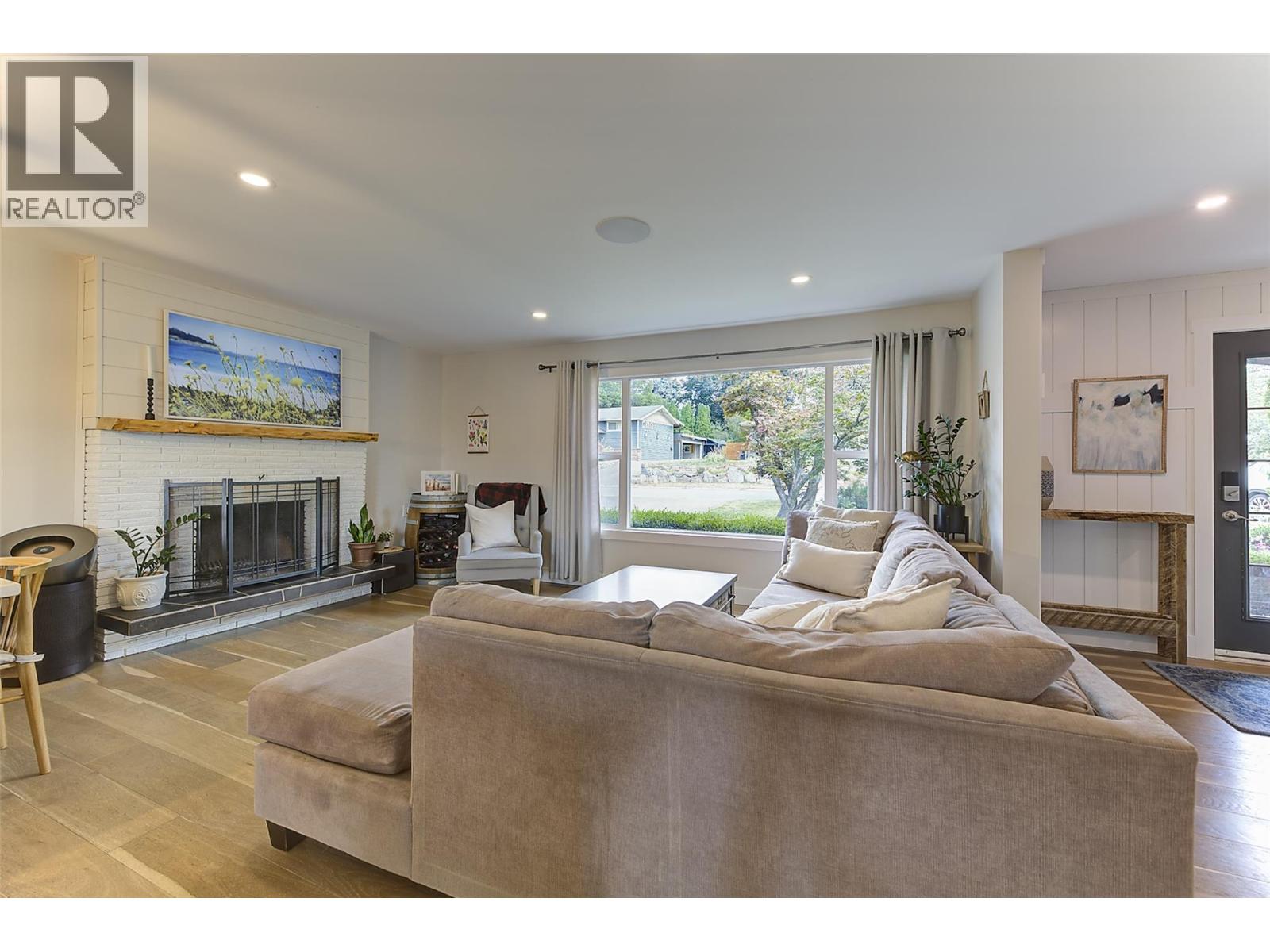 1126 Pinecrest Lane, Kelowna, British Columbia  V1Y 4L5 - Photo 34 - 10399066