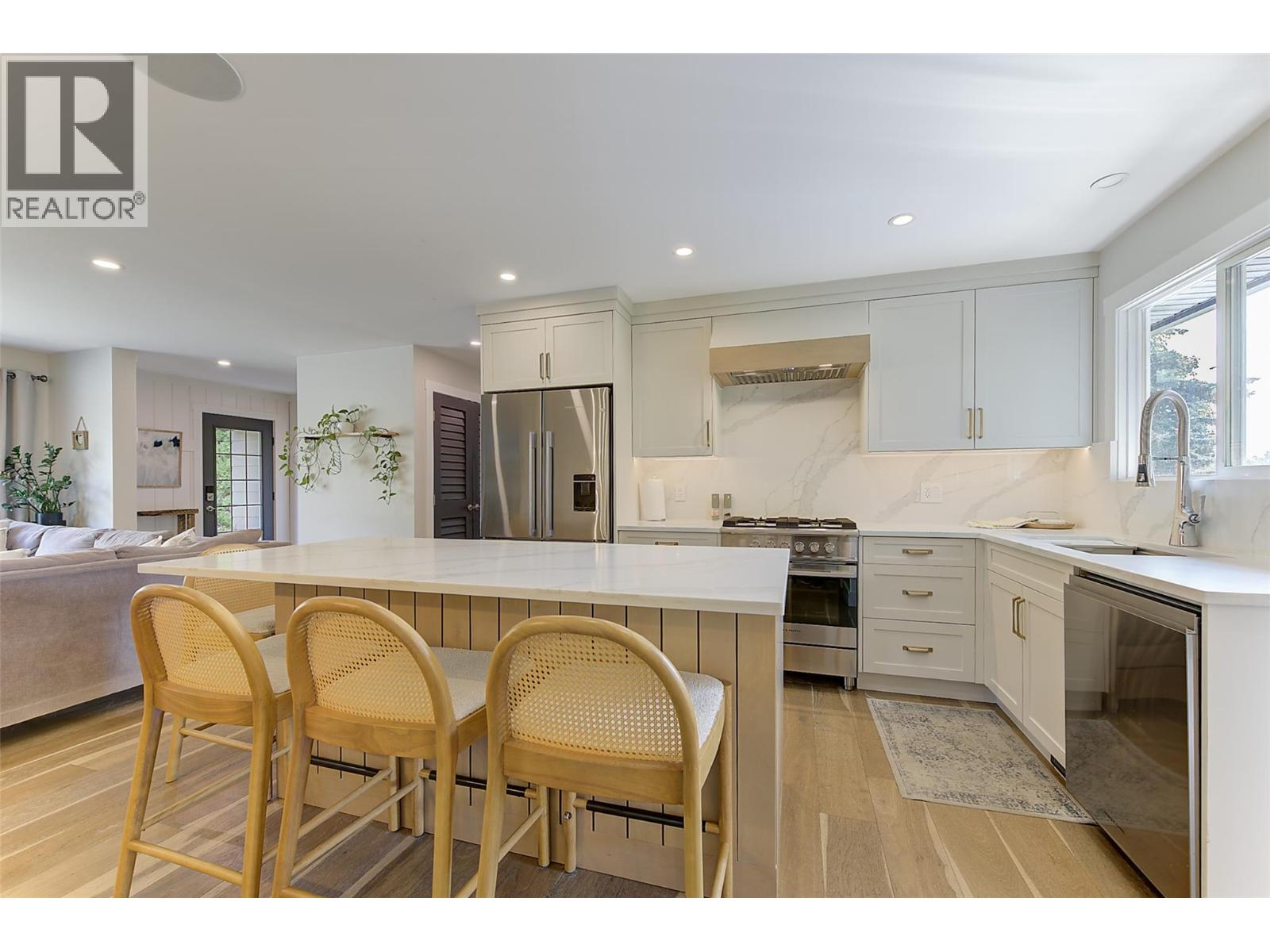 1126 Pinecrest Lane, Kelowna, British Columbia  V1Y 4L5 - Photo 35 - 10399066