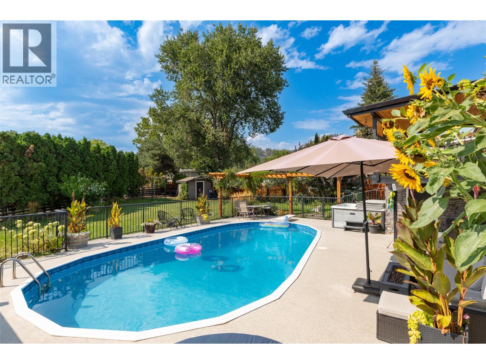 1126 Pinecrest Lane, Kelowna, British Columbia  V1Y 4L5 - Photo 47 - 10399066