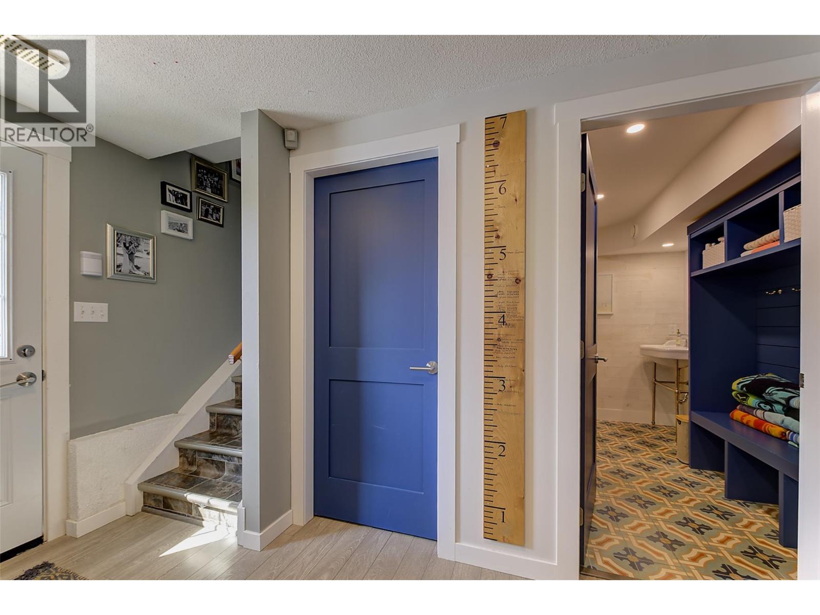 1126 Pinecrest Lane, Kelowna, British Columbia  V1Y 4L5 - Photo 48 - 10399066