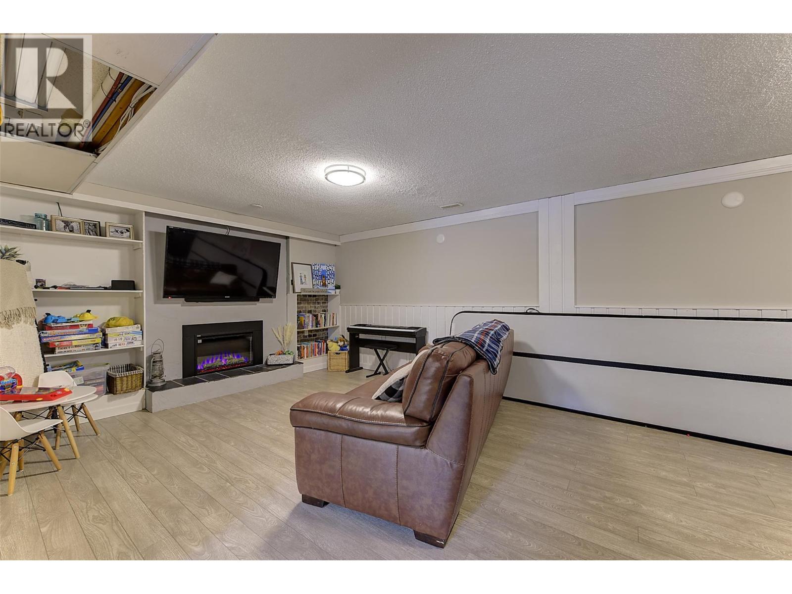 1126 Pinecrest Lane, Kelowna, British Columbia  V1Y 4L5 - Photo 51 - 10399066