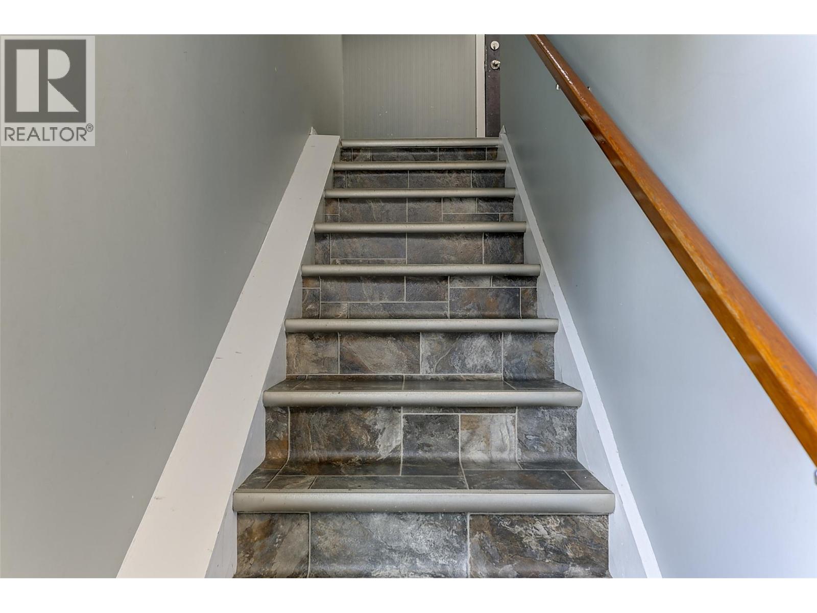 1126 Pinecrest Lane, Kelowna, British Columbia  V1Y 4L5 - Photo 58 - 10399066