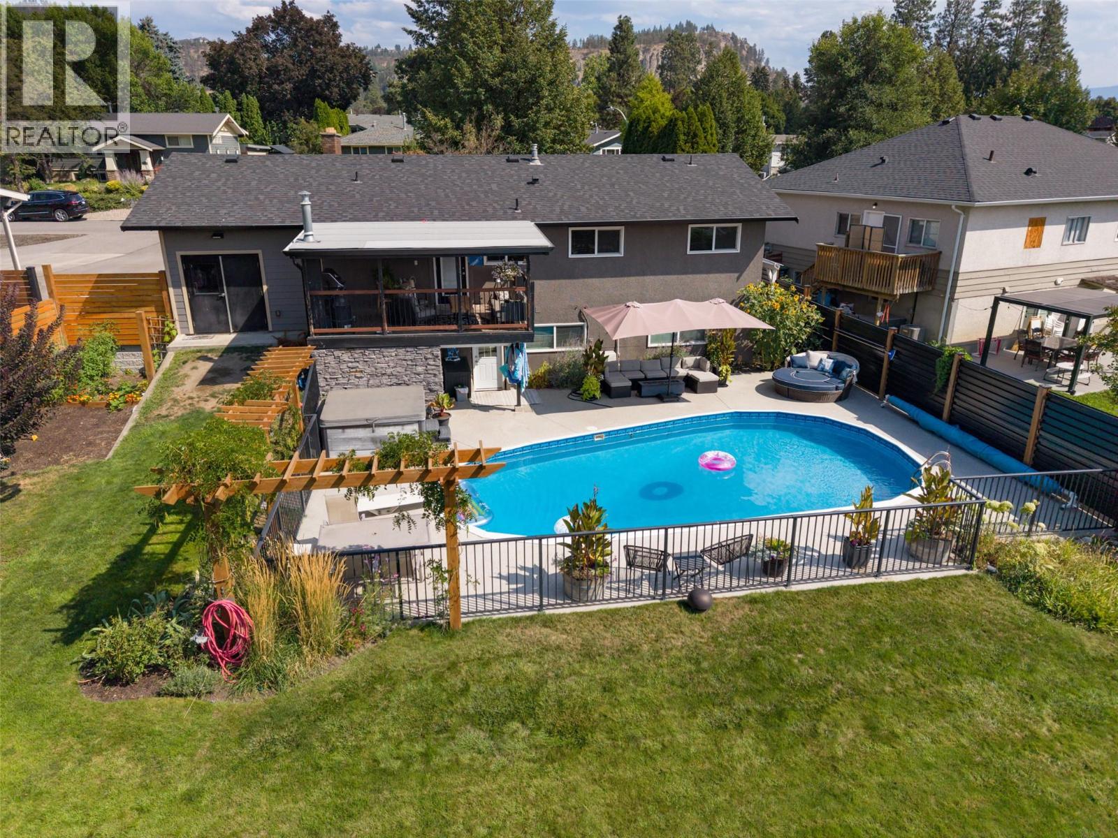 1126 Pinecrest Lane, Kelowna, British Columbia  V1Y 4L5 - Photo 60 - 10399066