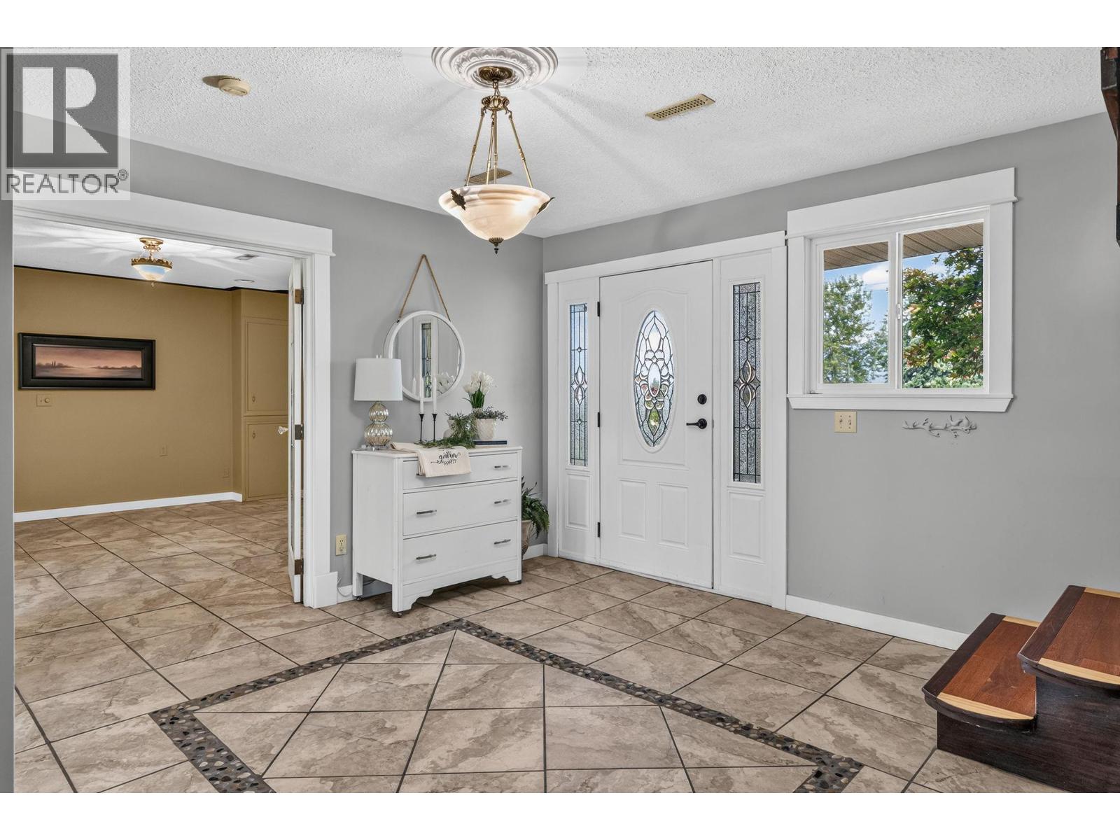 2848 Inverness Road, West Kelowna, British Columbia  V4T 1J5 - Photo 8 - 10399065