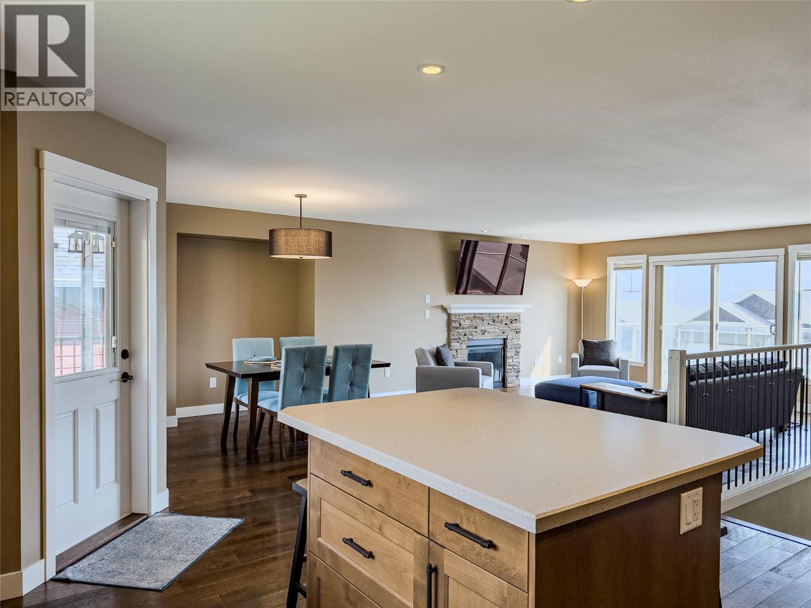 2243 Grasslands Boulevard, Kamloops, British Columbia  V2B 0E3 - Photo 11 - 10398971