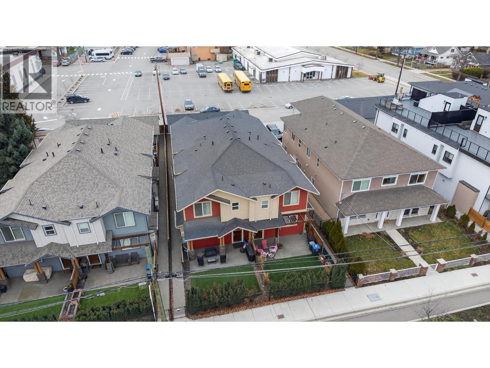 1934 Ethel Street, Kelowna, British Columbia  V1Y 2Z5 - Photo 2 - 10399036