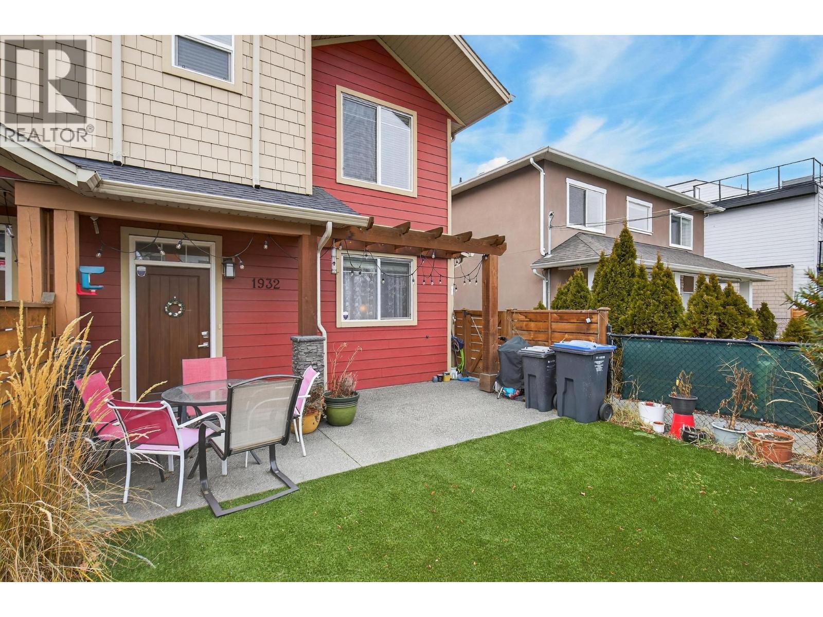 1932 Ethel Street, Kelowna, British Columbia  V1Y 2Z5 - Photo 1 - 10399019