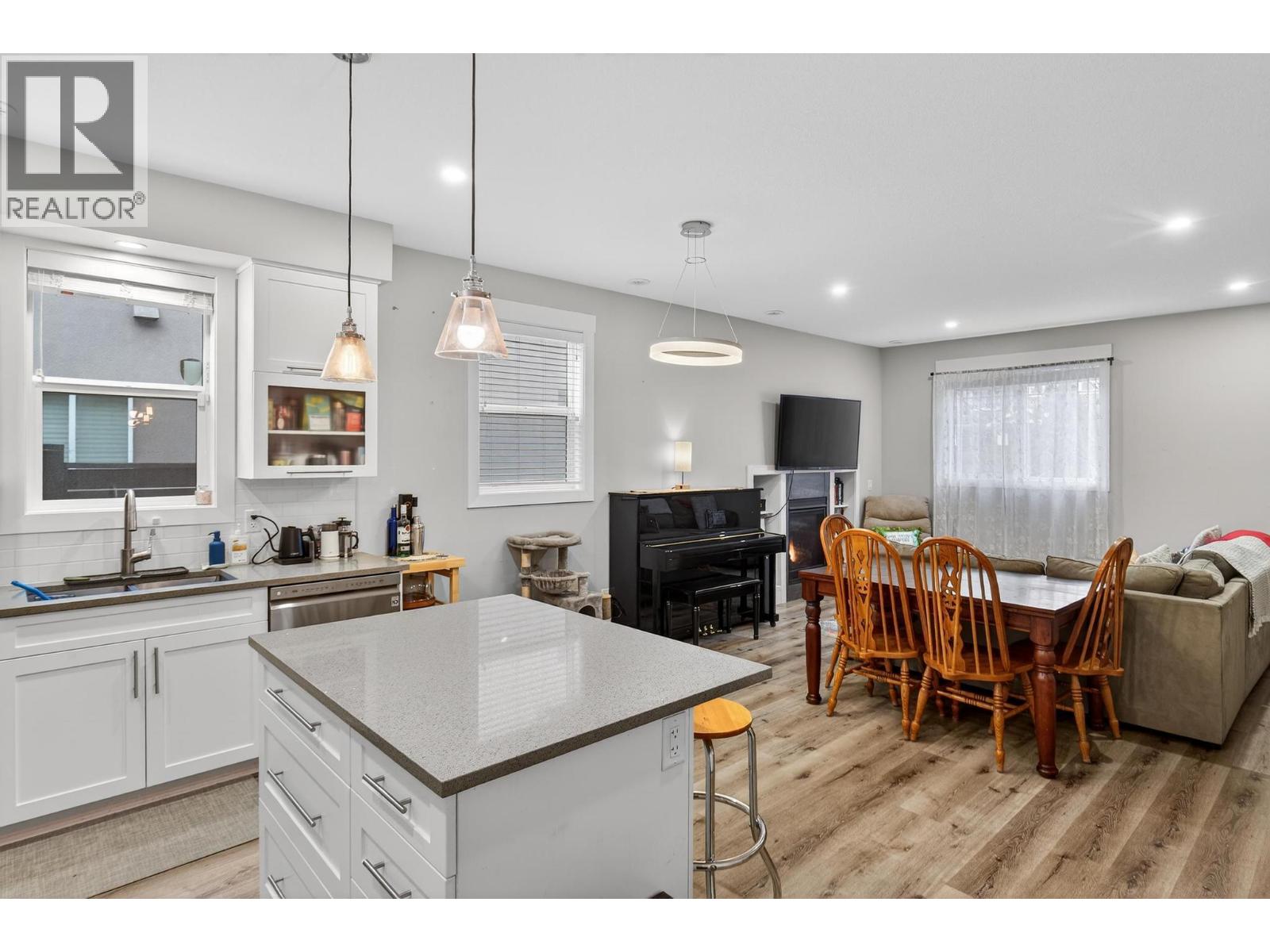 1932 Ethel Street, Kelowna, British Columbia  V1Y 2Z5 - Photo 4 - 10399019