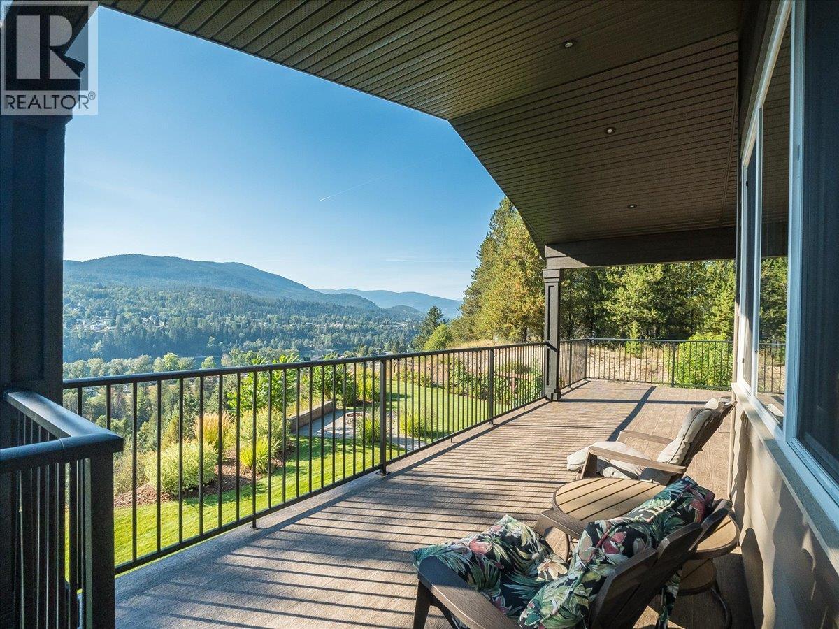 737 Prairie South Road, Castlegar, British Columbia  V1N 4K6 - Photo 22 - 10398989