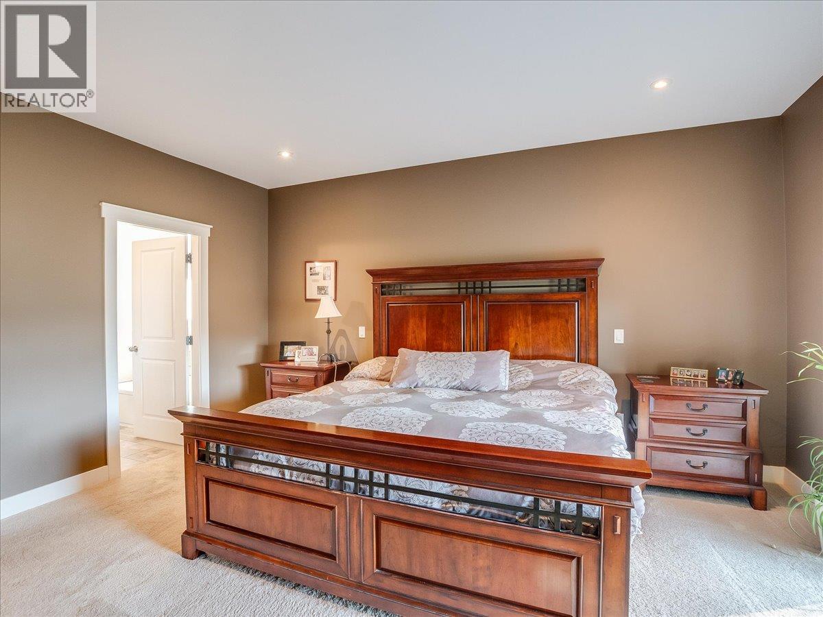 737 Prairie South Road, Castlegar, British Columbia  V1N 4K6 - Photo 25 - 10398989