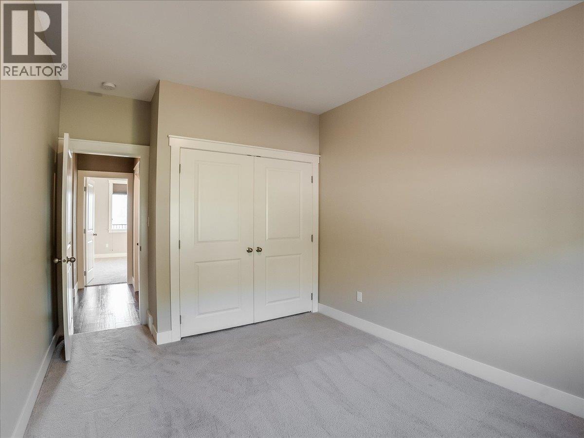 737 Prairie South Road, Castlegar, British Columbia  V1N 4K6 - Photo 31 - 10398989