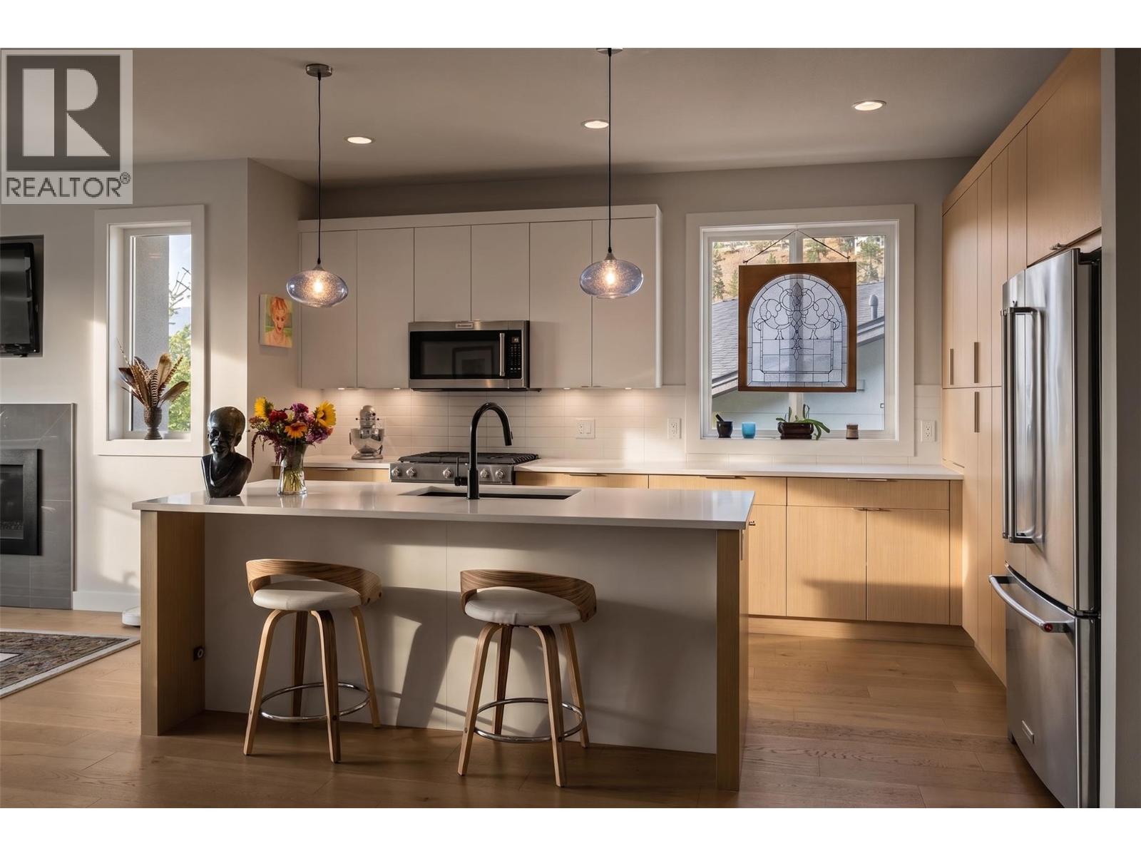 1349 Rocky Point Drive Unit# 8, Kelowna, British Columbia  V1V 0B5 - Photo 1 - 10398668
