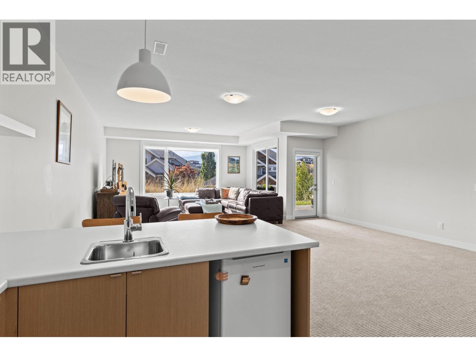1349 Rocky Point Drive Unit# 8, Kelowna, British Columbia  V1V 0B5 - Photo 37 - 10398668