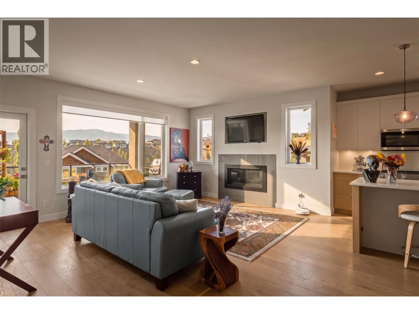 1349 Rocky Point Drive Unit# 8, Kelowna, British Columbia  V1V 0B5 - Photo 4 - 10398668