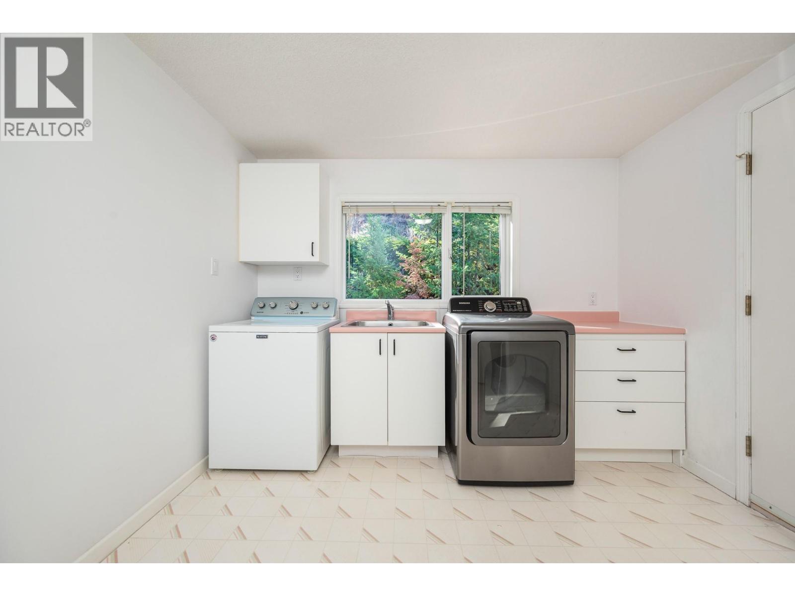14175 Tamarack Drive, Coldstream, British Columbia  V1B 2E1 - Photo 21 - 10369619