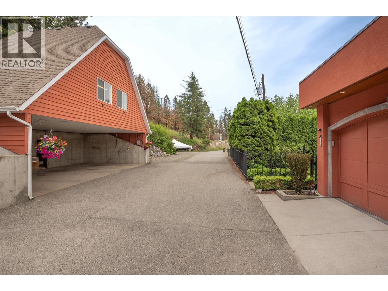 683 Westside Road S, West Kelowna, British Columbia  V1Z 3S2 - Photo 14 - 10399104