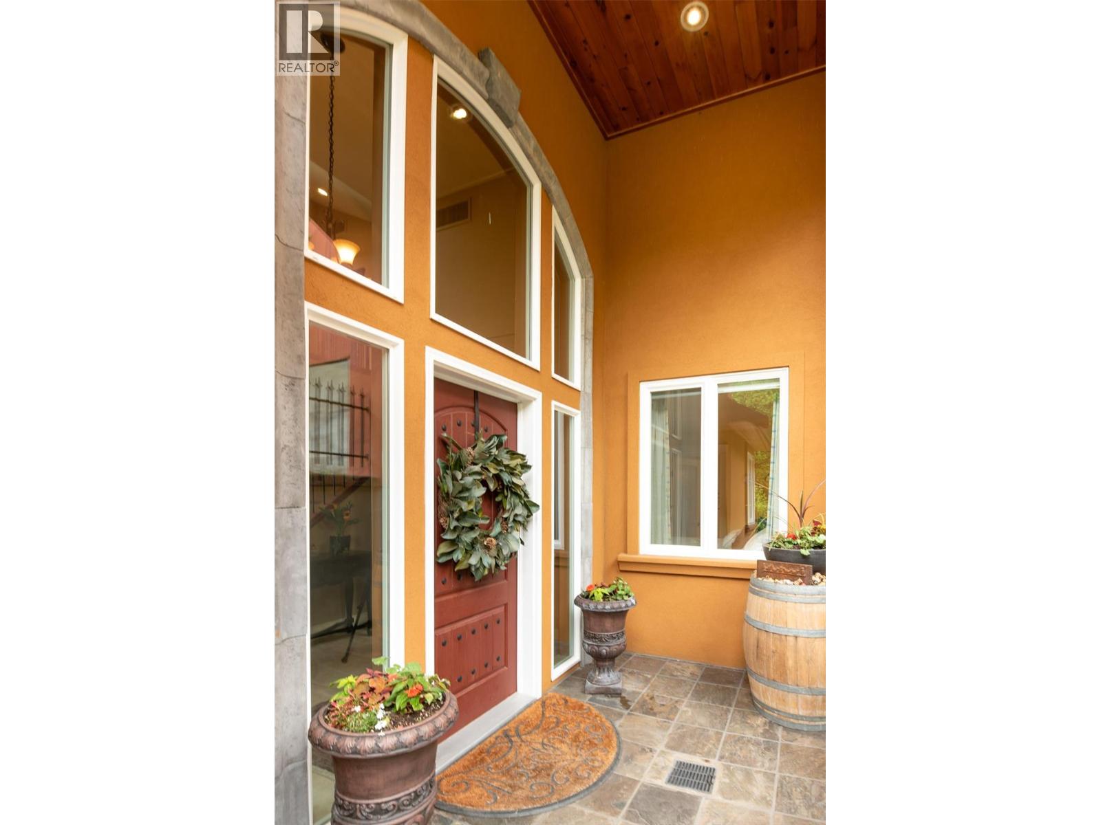 683 Westside Road S, West Kelowna, British Columbia  V1Z 3S2 - Photo 21 - 10399104