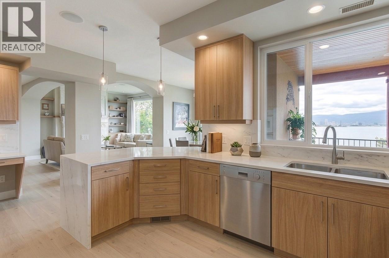 683 Westside Road S, West Kelowna, British Columbia  V1Z 3S2 - Photo 34 - 10399104