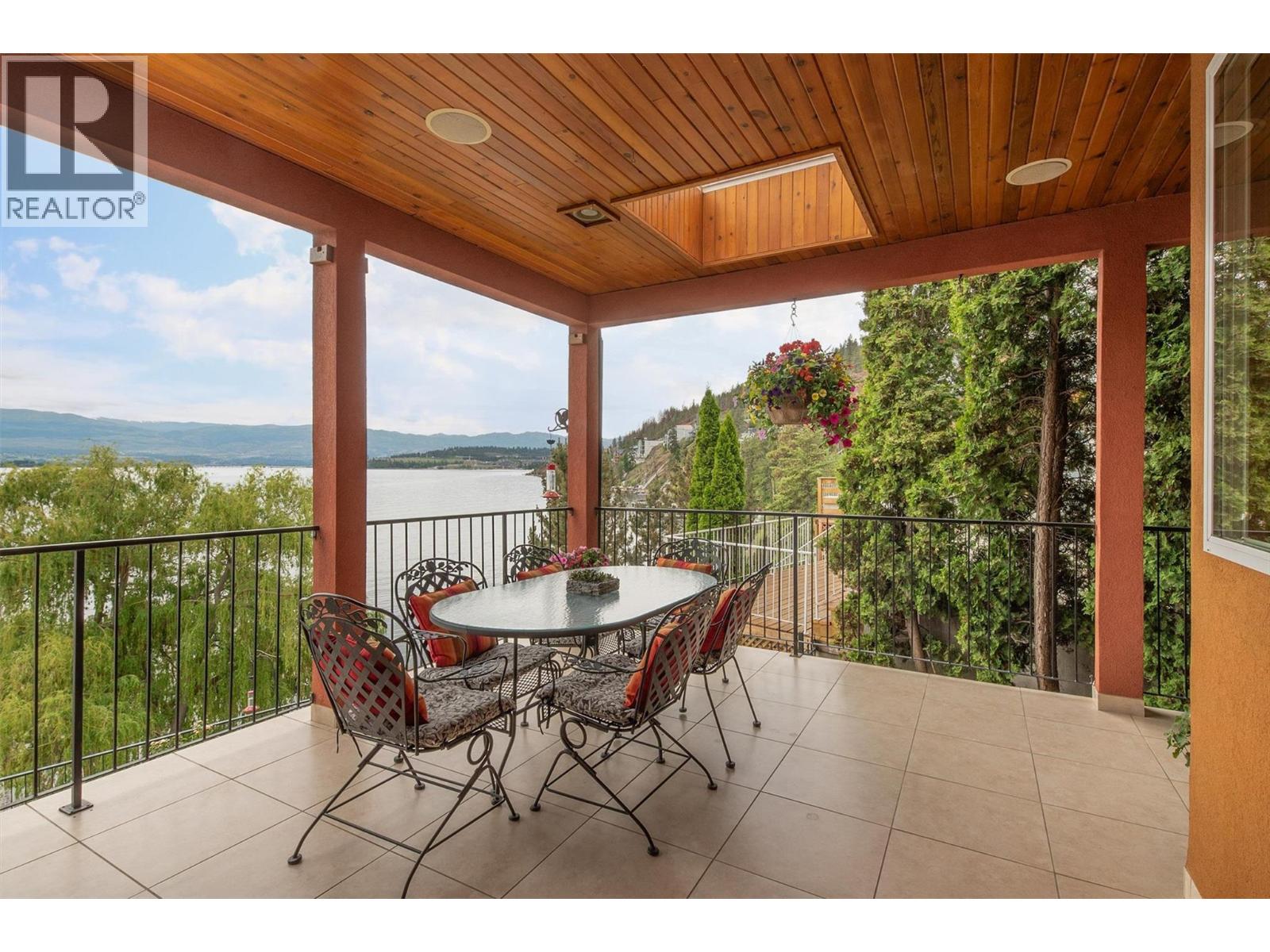 683 Westside Road S, West Kelowna, British Columbia  V1Z 3S2 - Photo 38 - 10399104