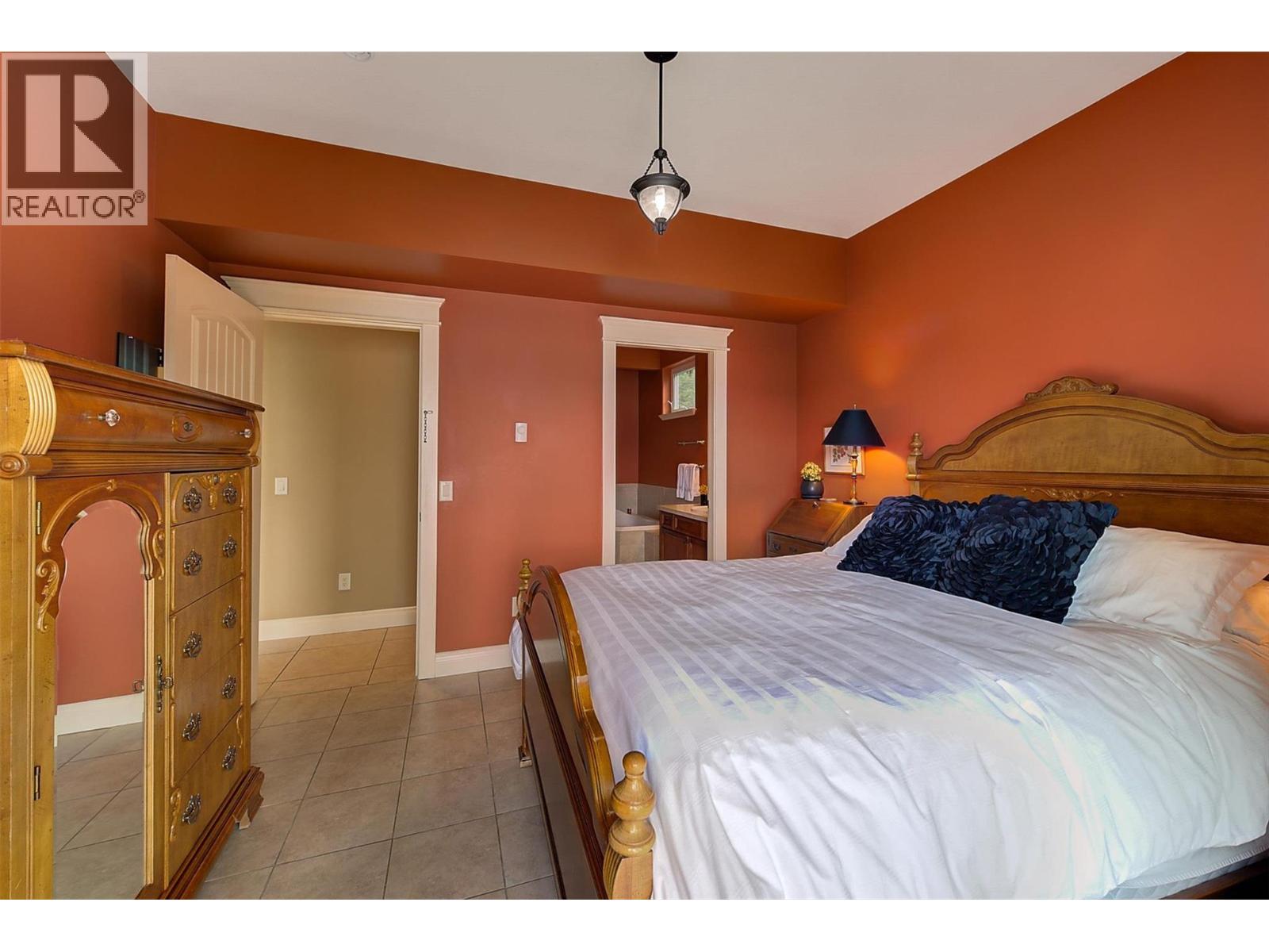 683 Westside Road S, West Kelowna, British Columbia  V1Z 3S2 - Photo 49 - 10399104
