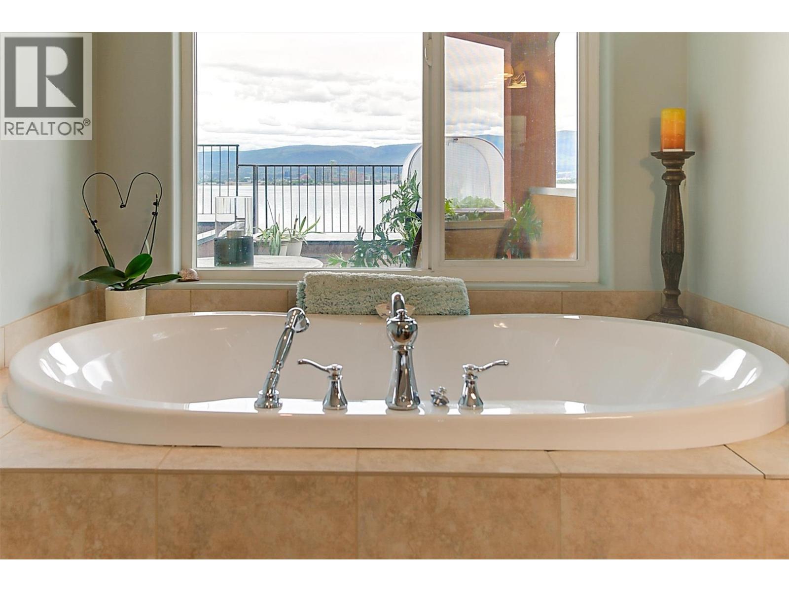 683 Westside Road S, West Kelowna, British Columbia  V1Z 3S2 - Photo 63 - 10399104