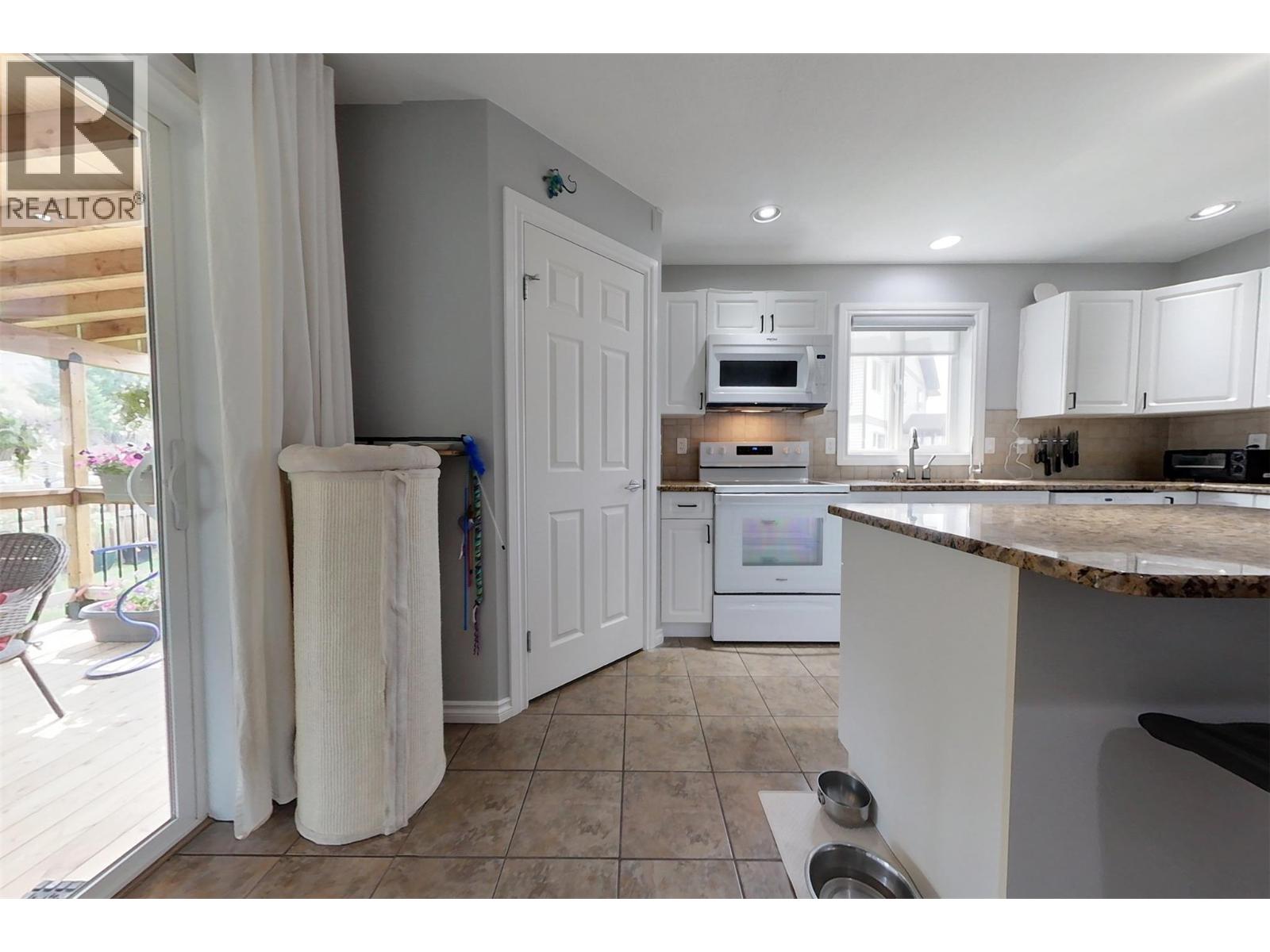 1900 Kelowna Crescent, Cranbrook, British Columbia  V1C 6L6 - Photo 13 - 10399100