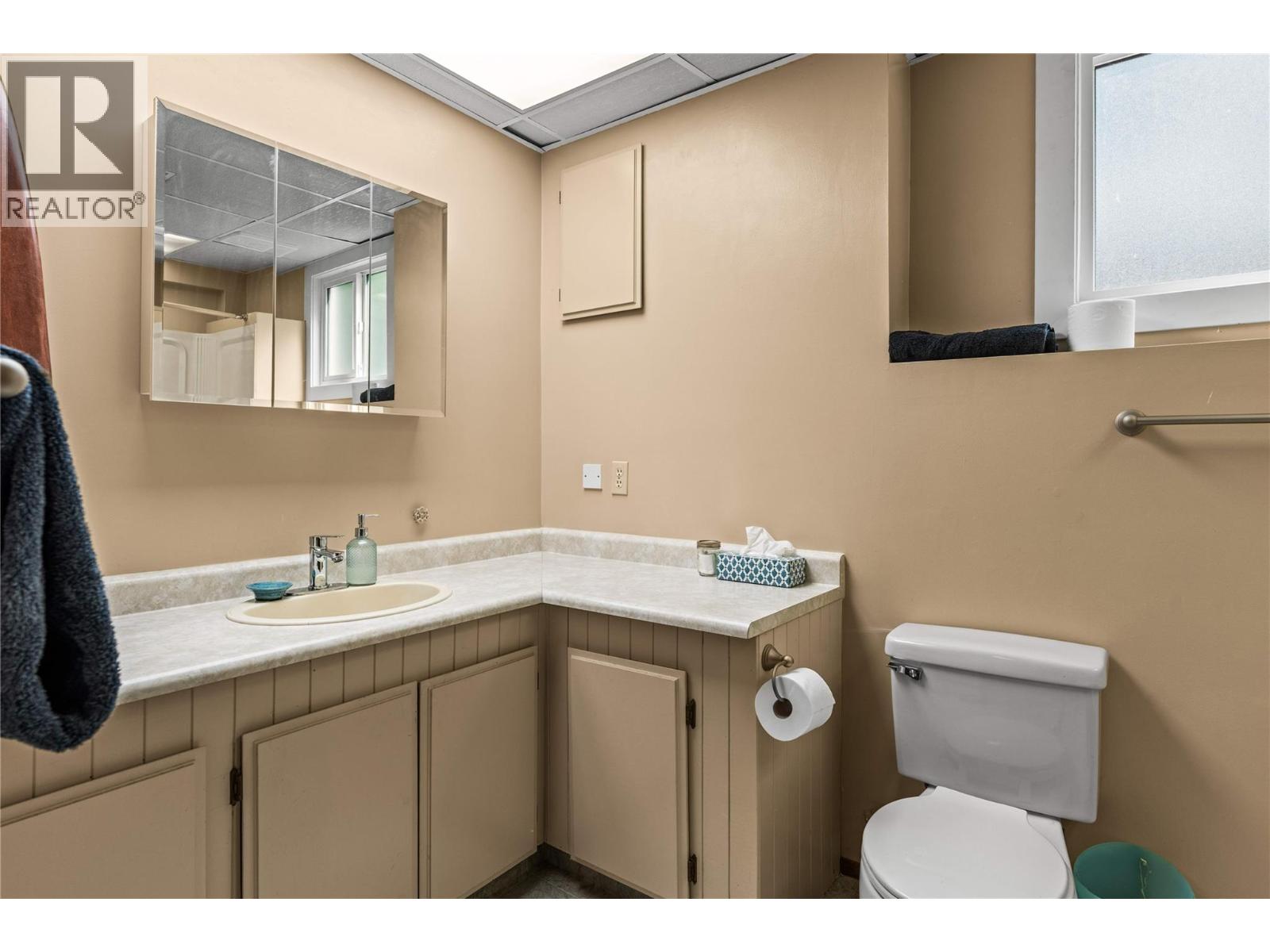 1503 39a Avenue, Vernon, British Columbia  V1T 7S3 - Photo 42 - 10398998